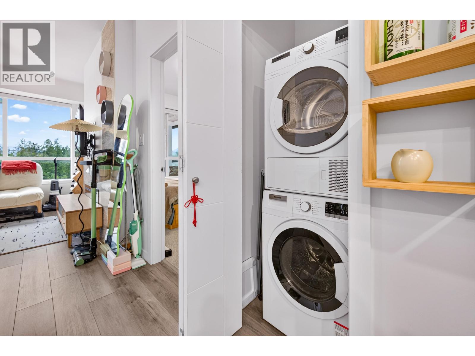 401 11639 227 Street Property Photo 16