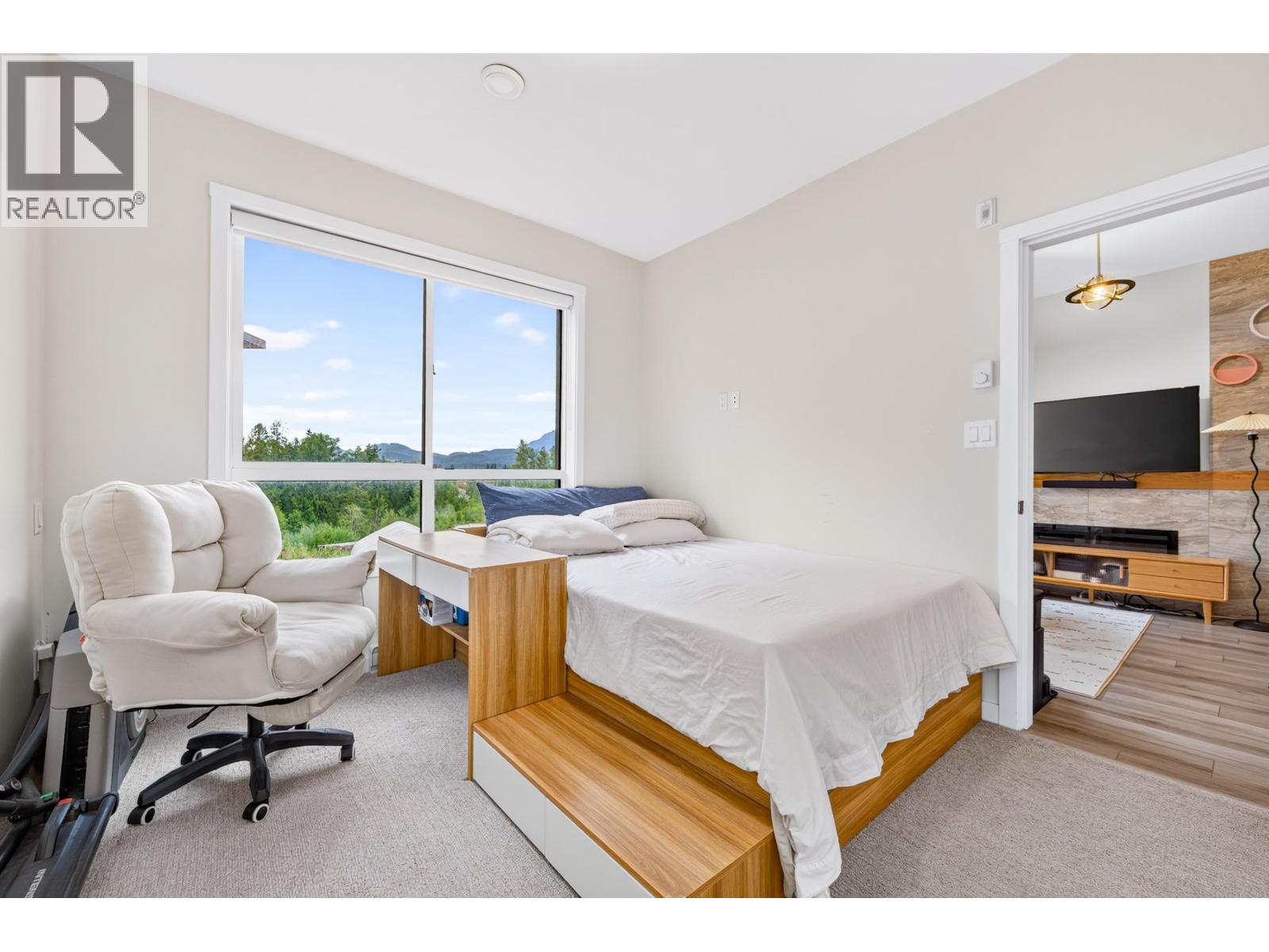 401 11639 227 Street Property Photo 20