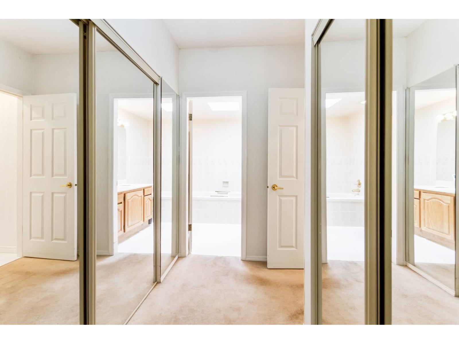 313 15300 17 Avenue Property Photo 15