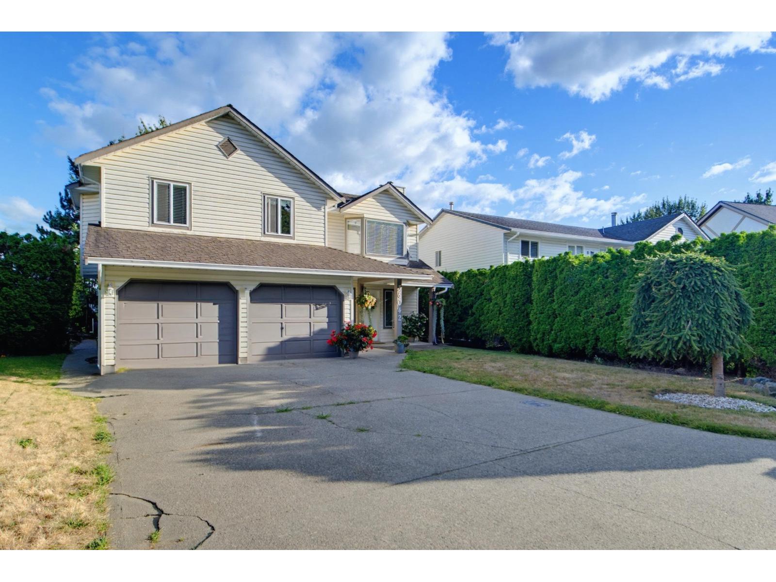 36042 Southridge Place Property Photo 4