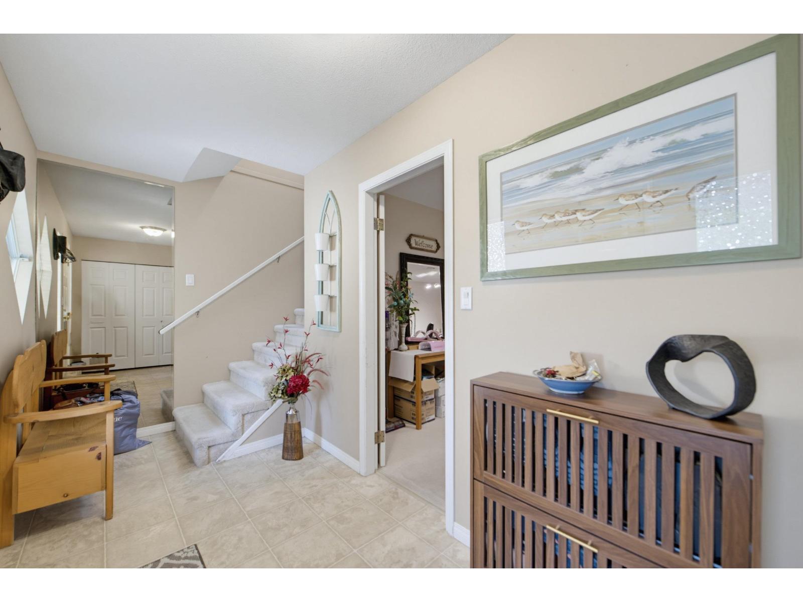 36042 Southridge Place Property Photo 5