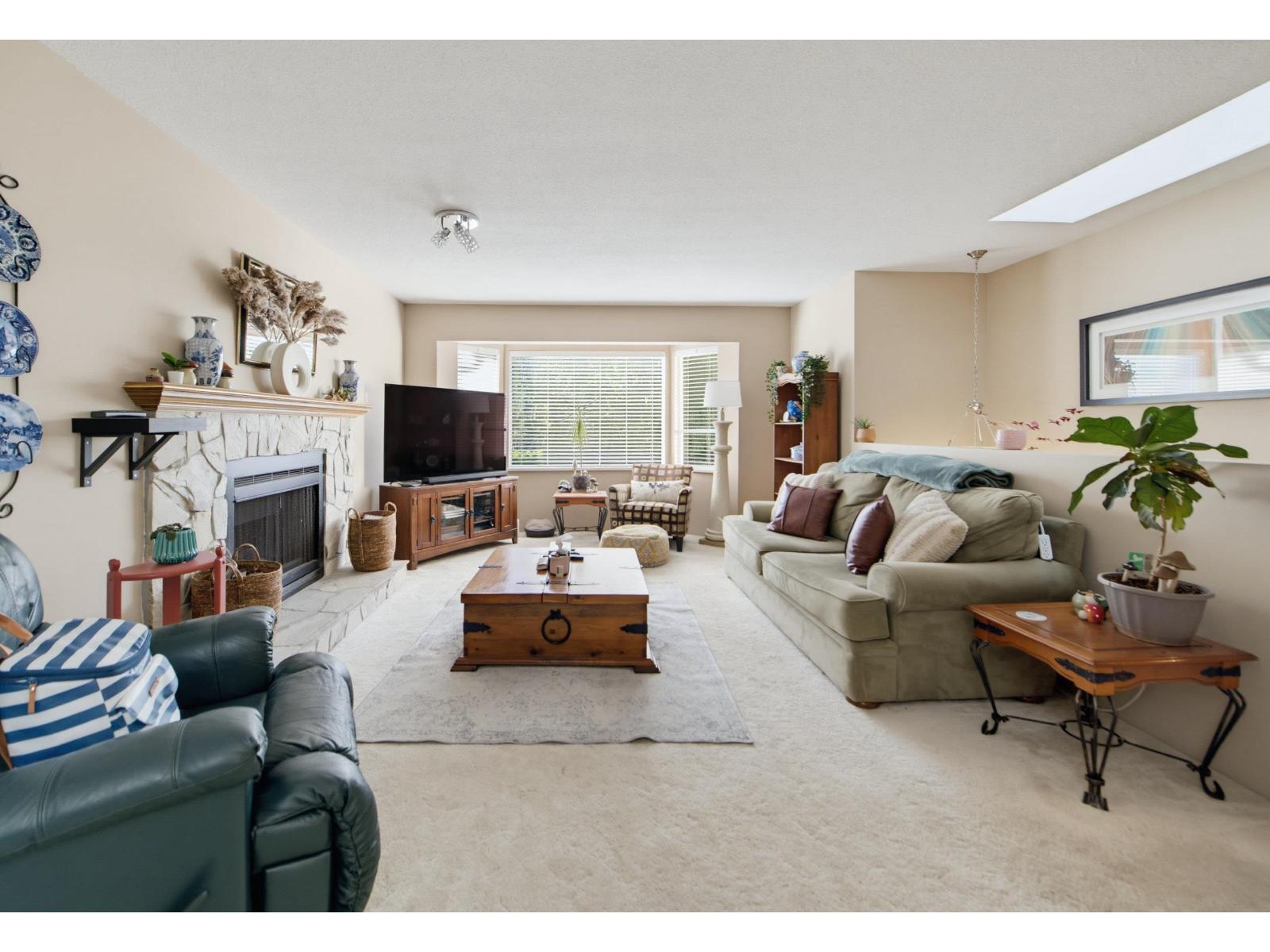 36042 Southridge Place Property Photo 7