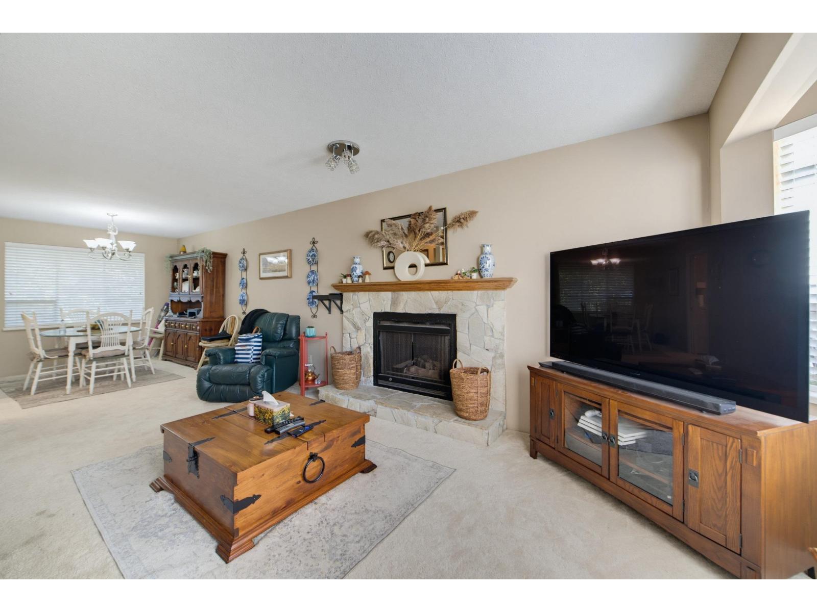 36042 Southridge Place Property Photo 9