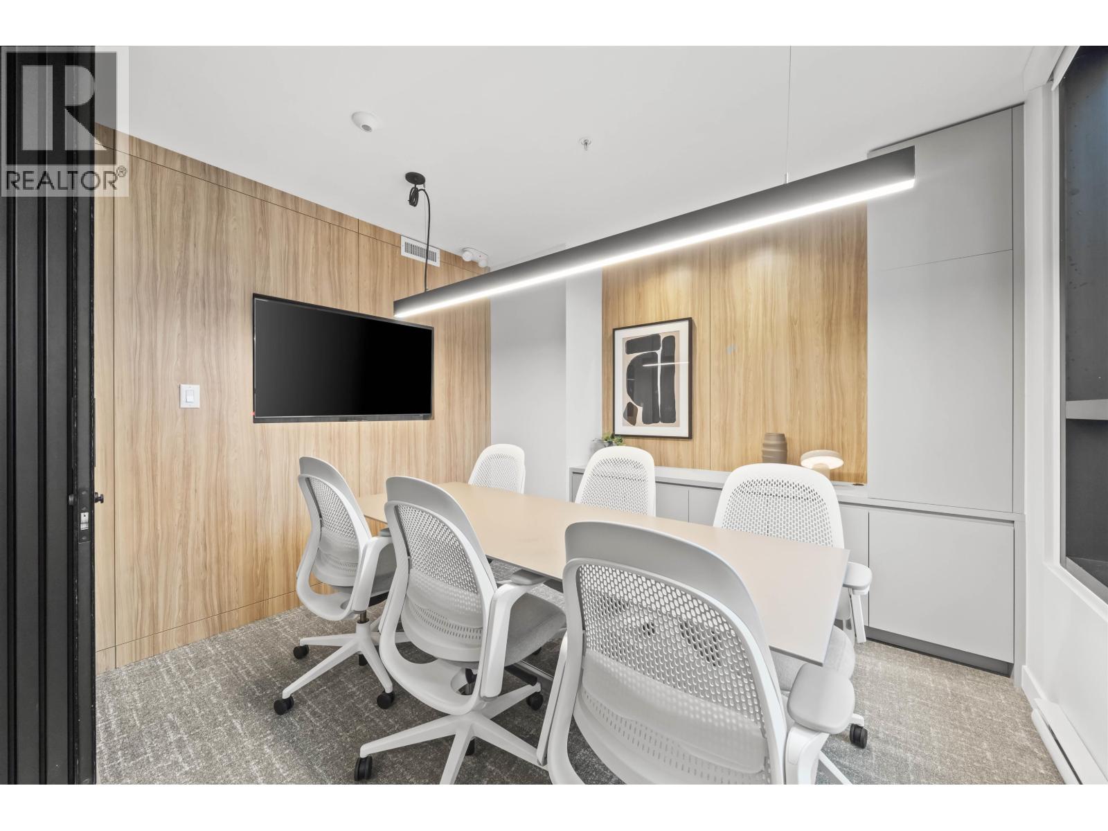 111 4928 Quebec Street Property Photo 11