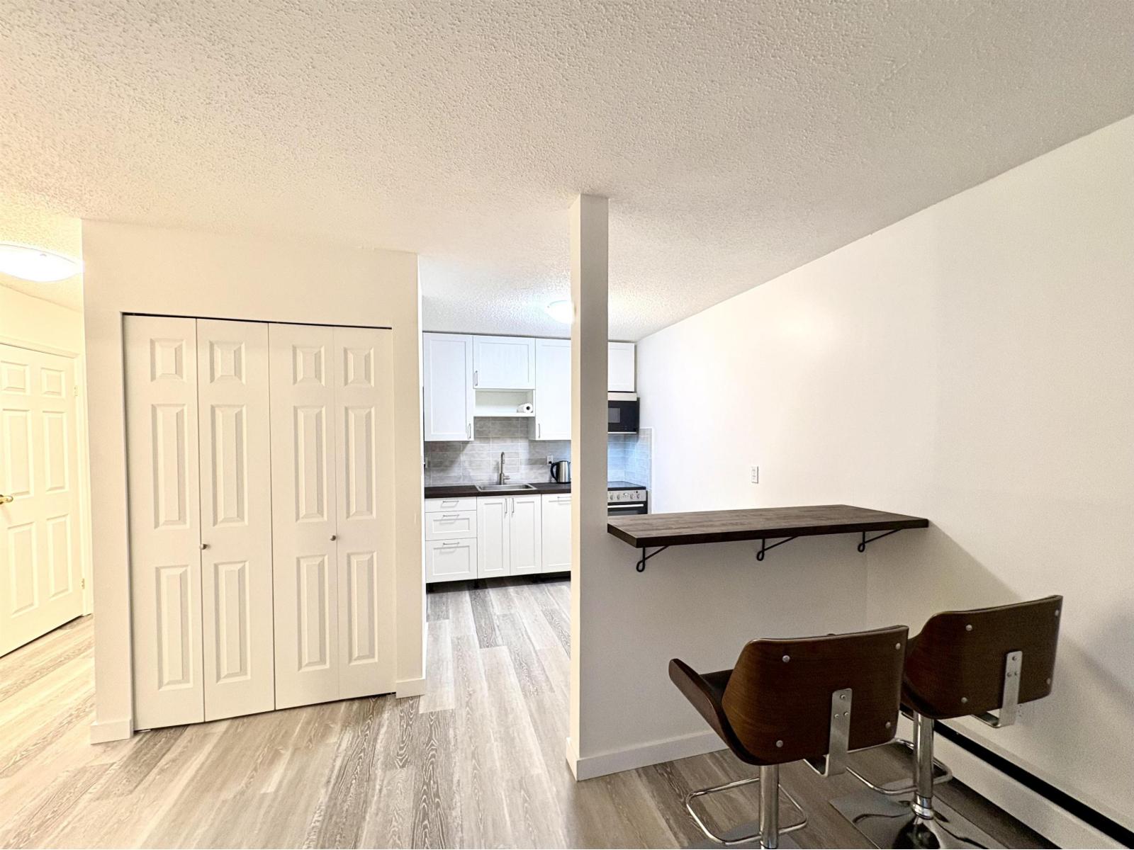 45749 Spadina Avenue #111 Property Photo 6
