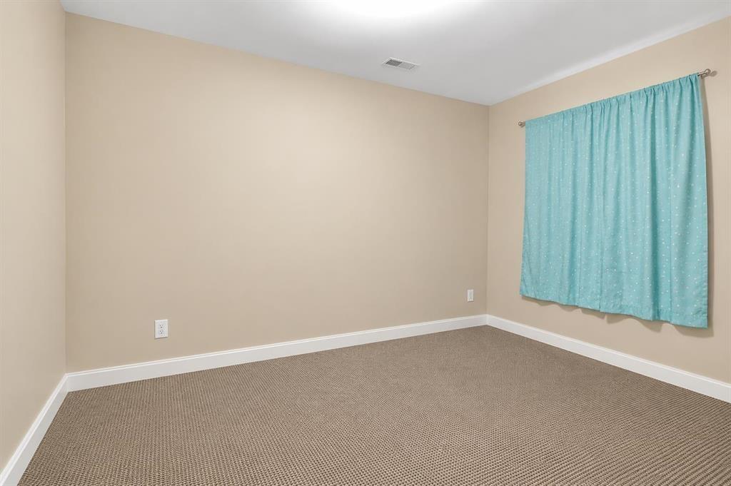 46573 Elgin Drive Property Photo 13