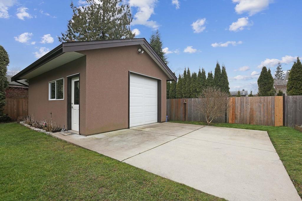 19714 36 Avenue Property Photo 37