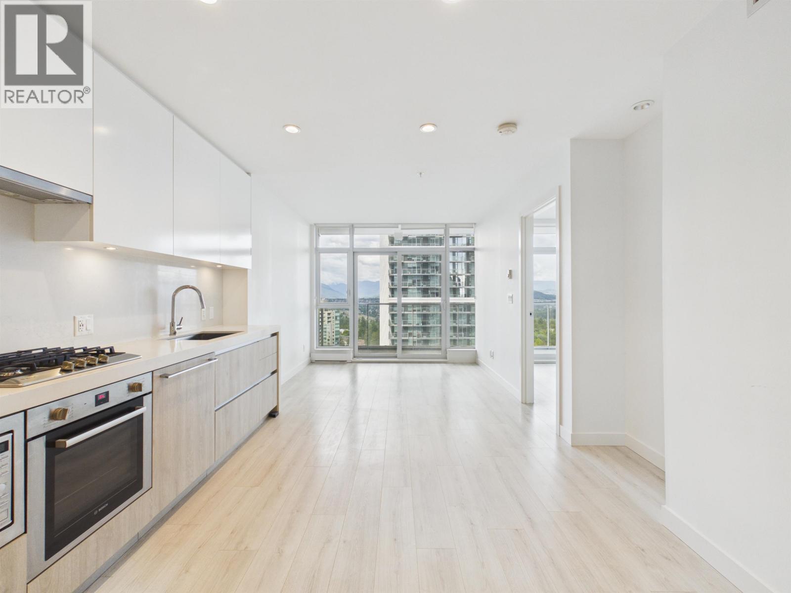 1605 6080 Mckay Avenue Property Photo 6