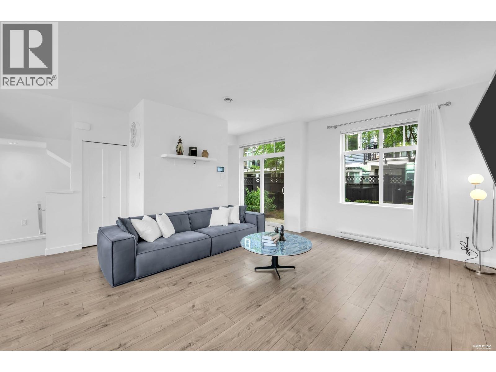 163 3565 Baycrest Avenue Property Photo 14