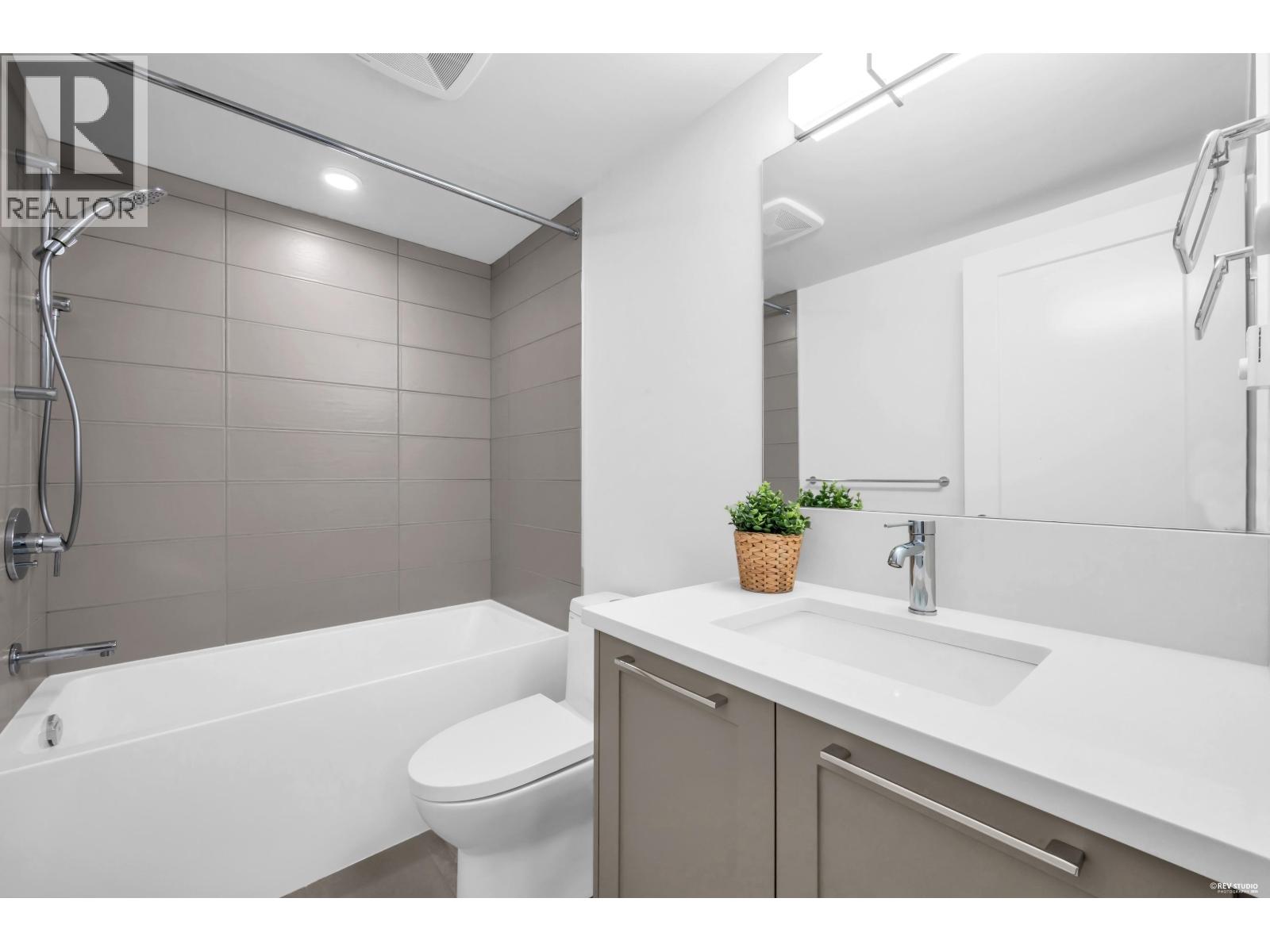 163 3565 Baycrest Avenue Property Photo 31