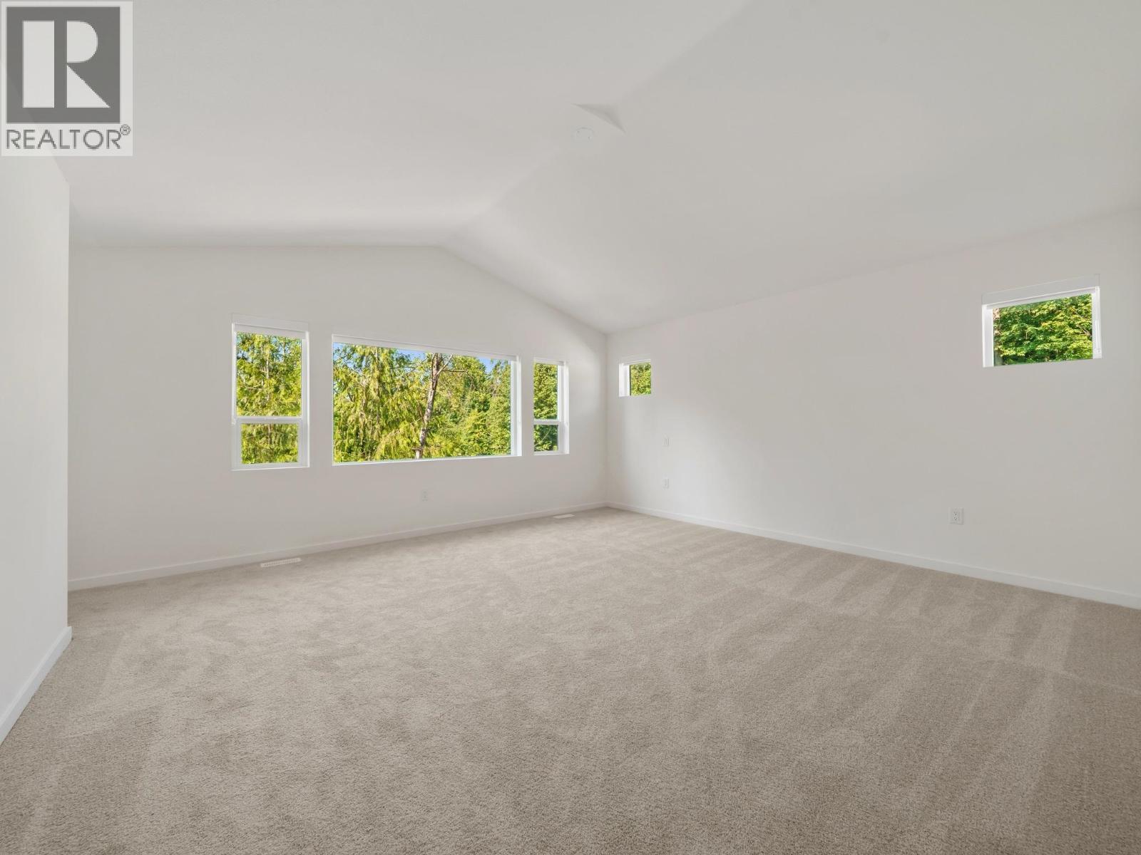 25025 110a Avenue Property Photo 5