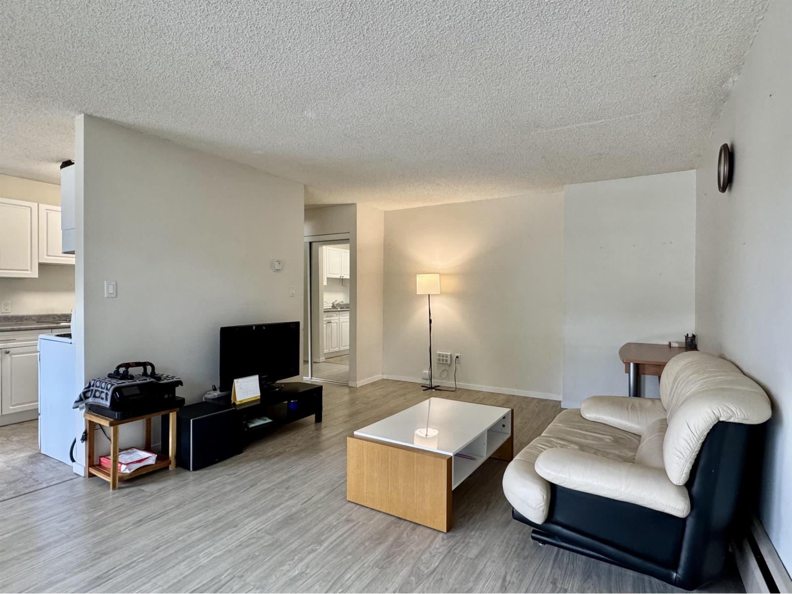 129 1909 Salton Road Property Photo 2