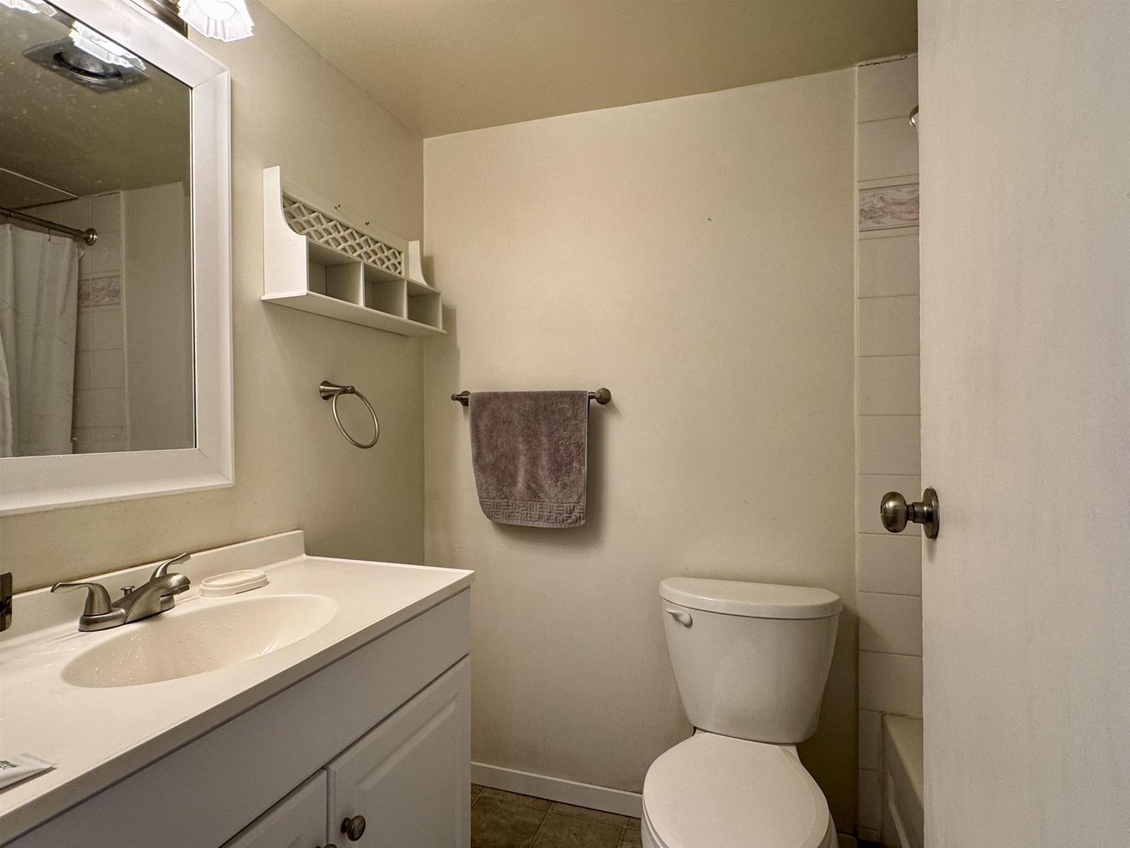 129 1909 Salton Road Property Photo 9