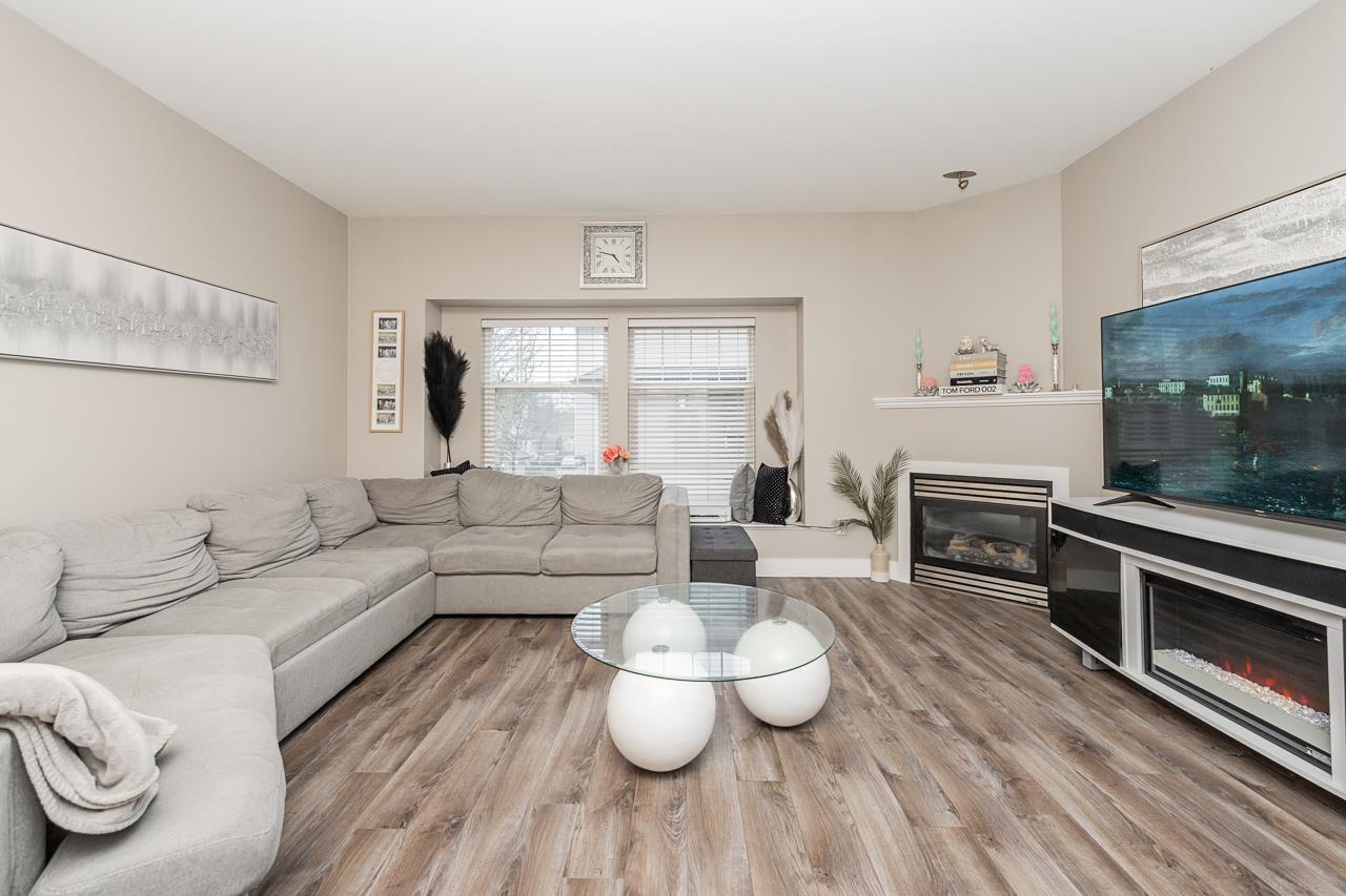 15 21535 88 Avenue Property Photo 4