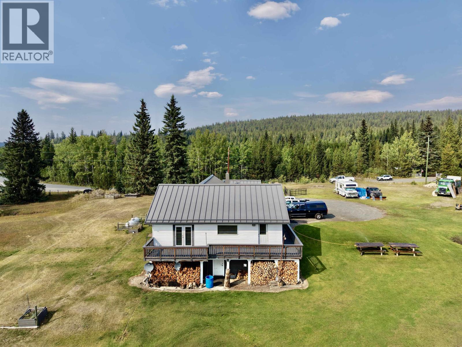 6630 Fawn Creek Road Property Photo 3