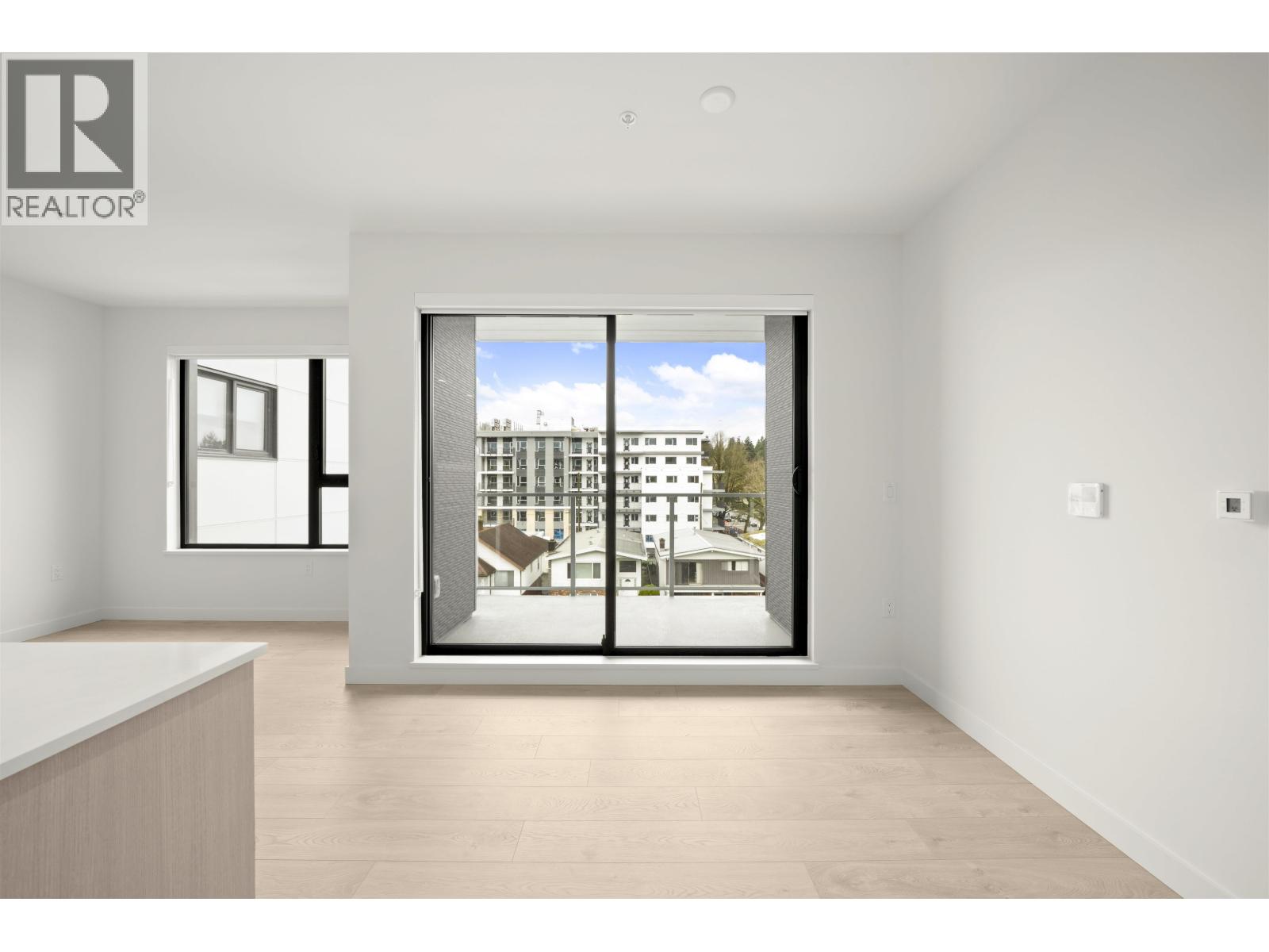 408 4928 Quebec Street Property Photo 14
