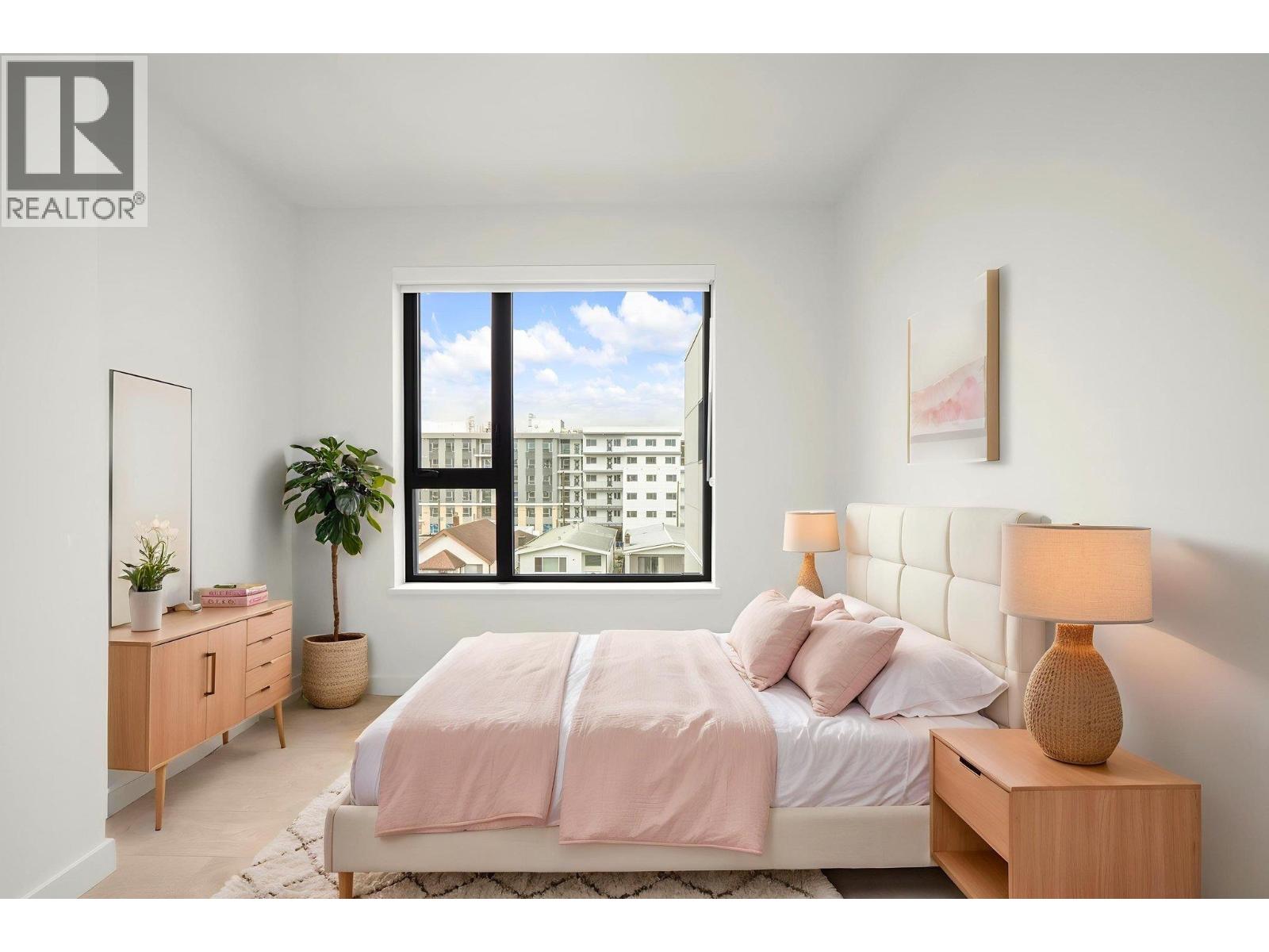 408 4928 Quebec Street Property Photo 15