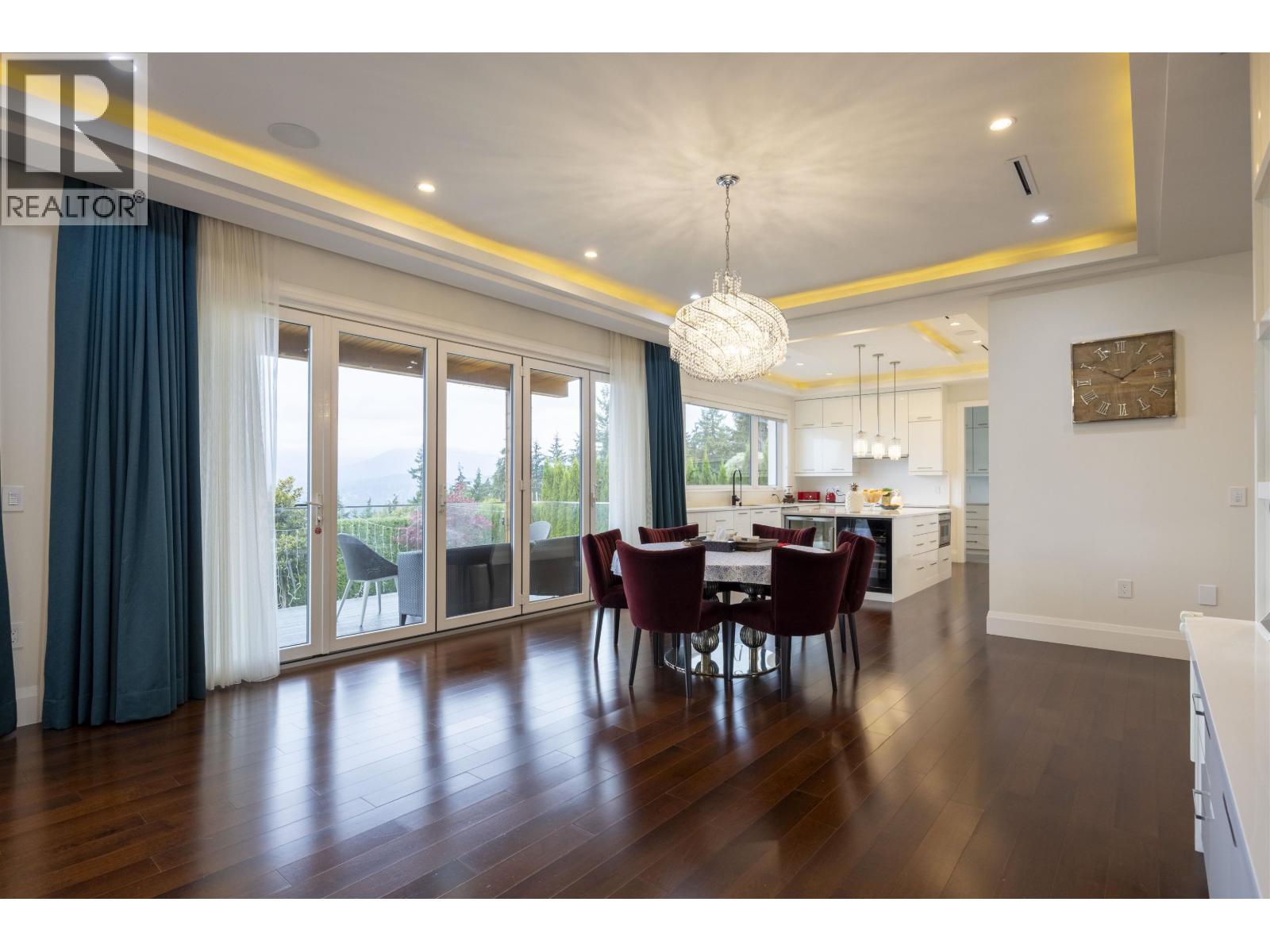 5111 Harbour View Road Property Photo 11