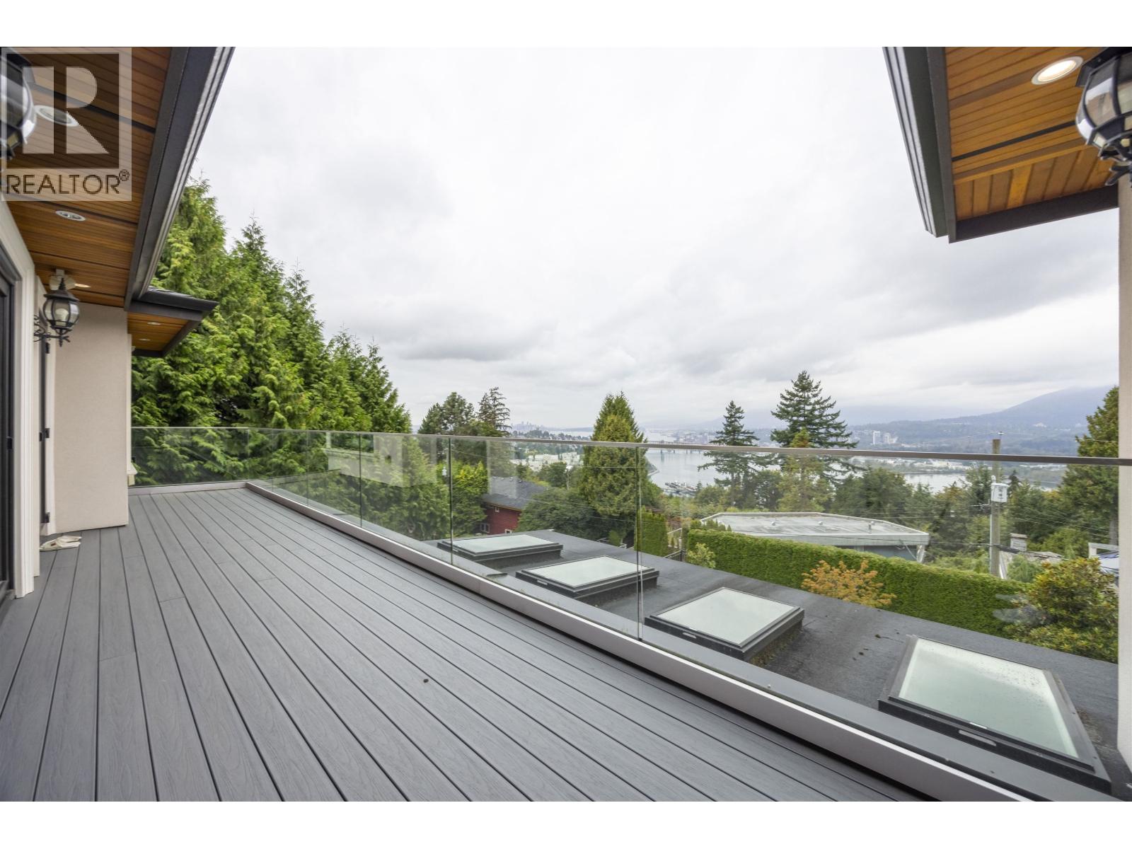 5111 Harbour View Road Property Photo 31