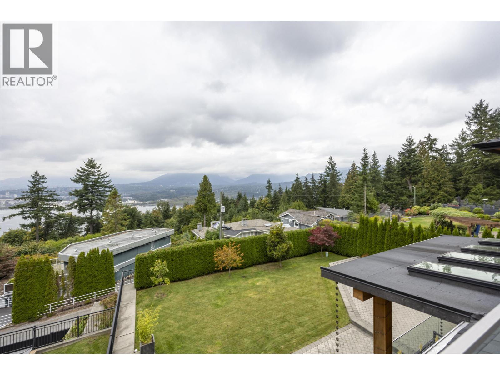 5111 Harbour View Road Property Photo 38