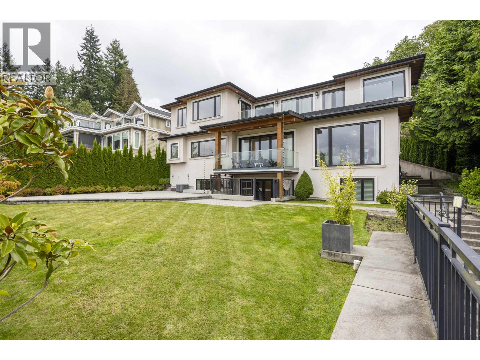 5111 Harbour View Road Property Photo 39