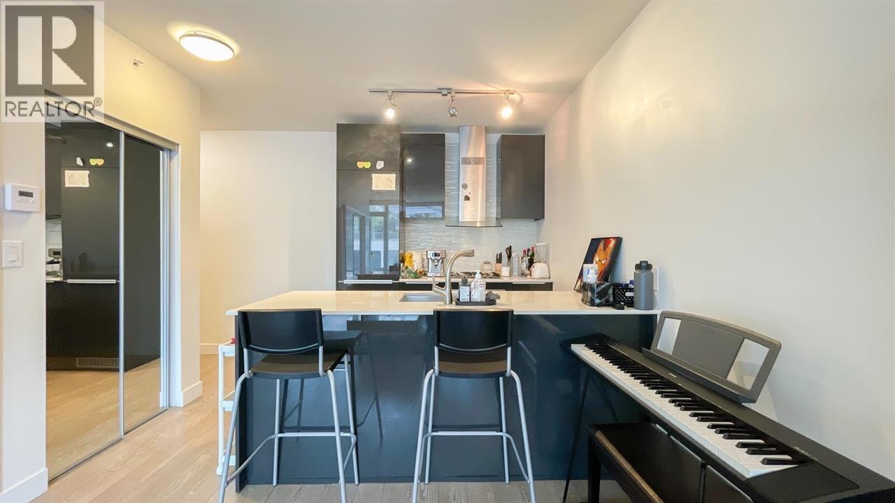 80x 1283 Howe Street Property Photo 2