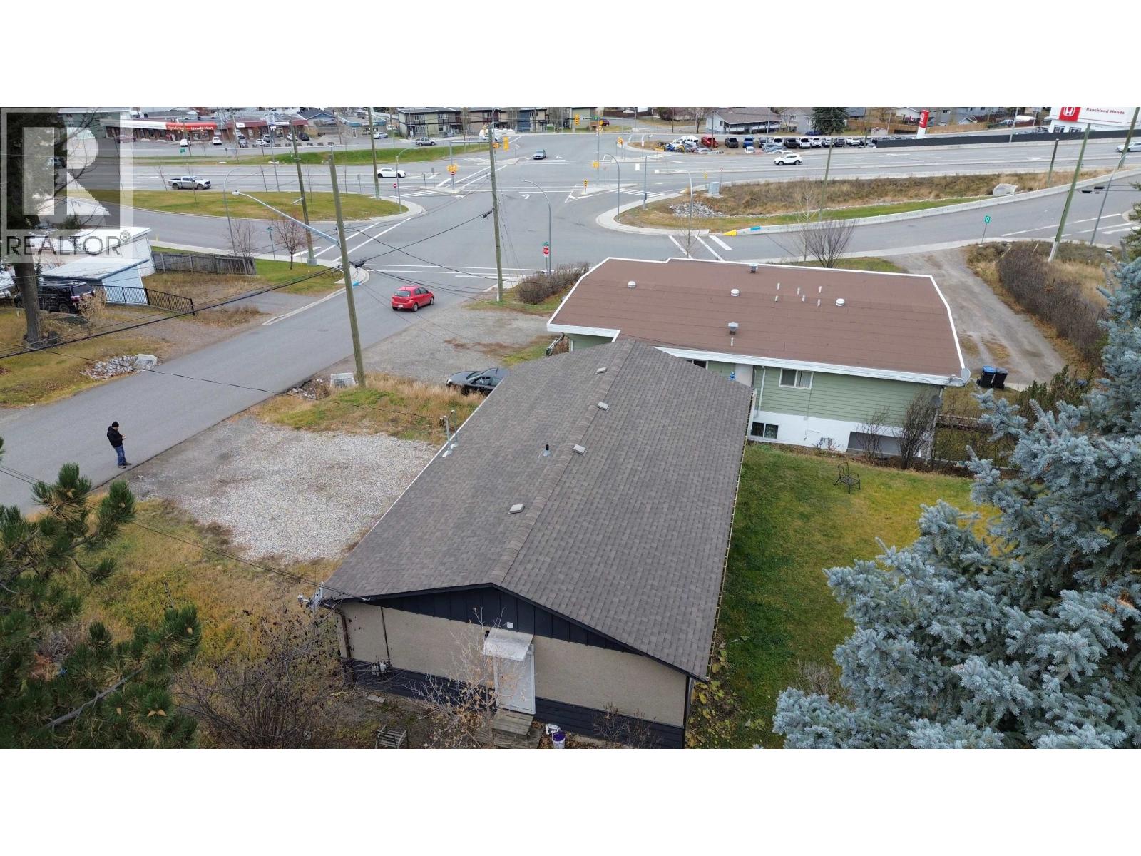 904 Toop Road Property Photo 4
