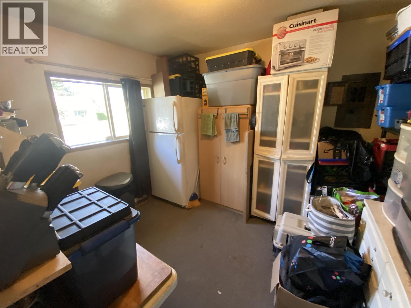 2710 Hall Street Property Photo 6