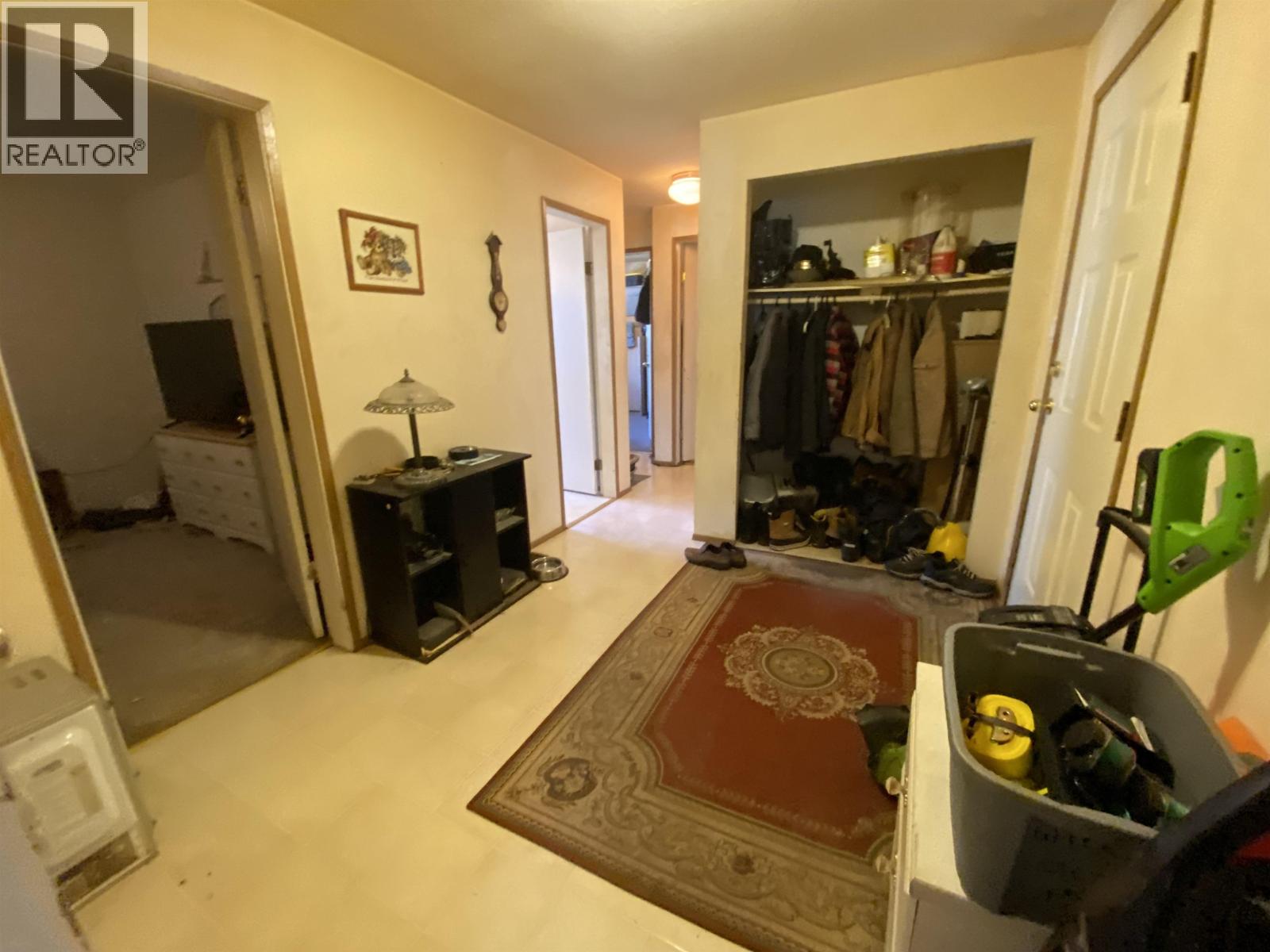 2710 Hall Street Property Photo 10