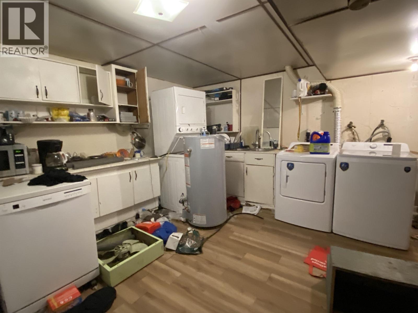 2710 Hall Street Property Photo 12