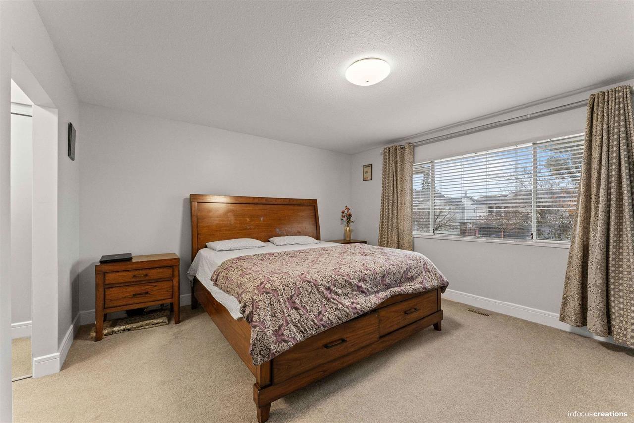7565 123a Street Property Photo 17