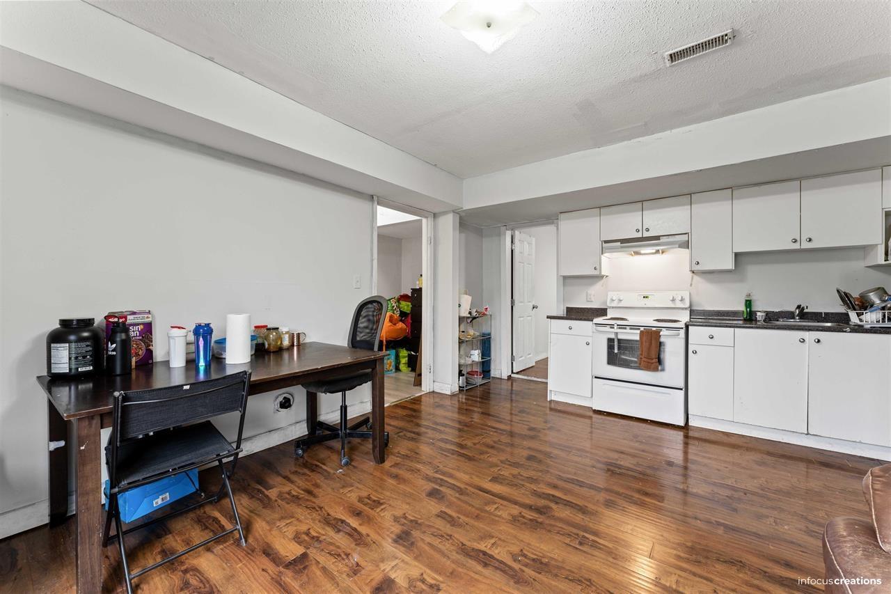 7565 123a Street Property Photo 28