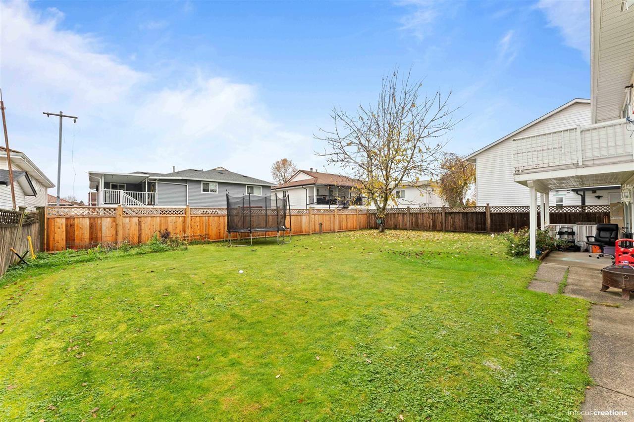 7565 123a Street Property Photo 31