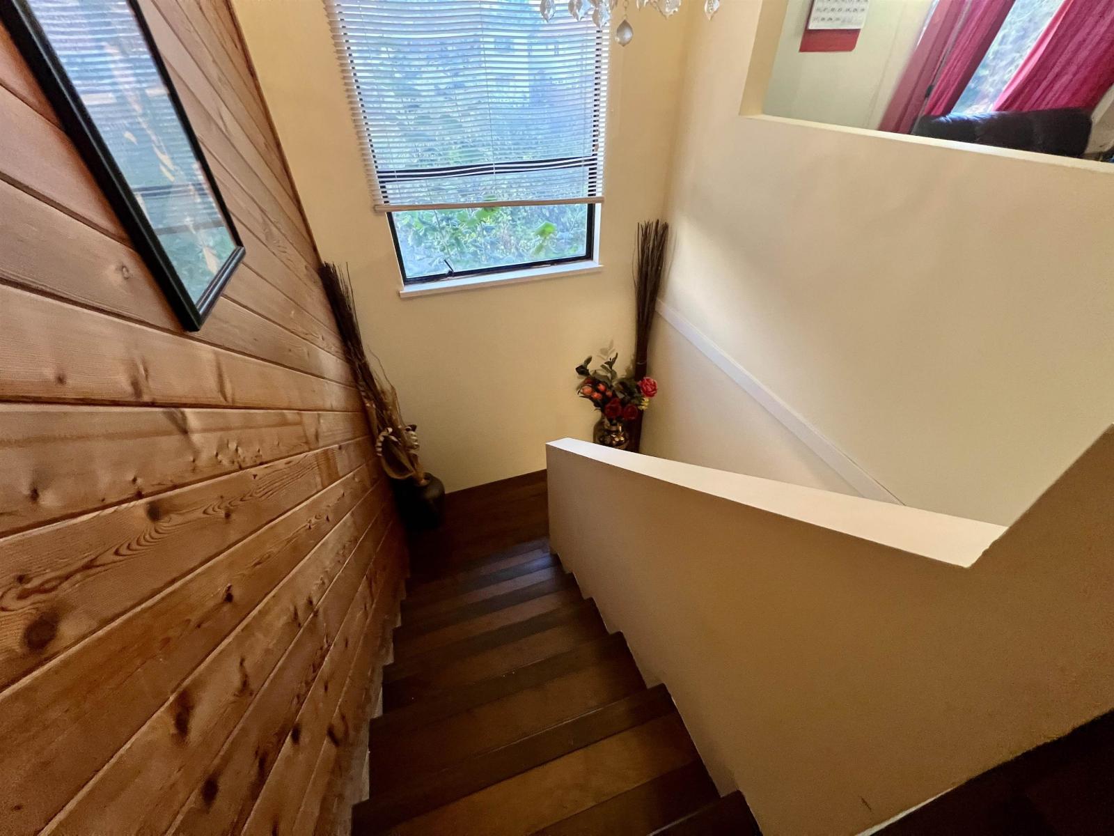 15097 95 Avenue Property Photo 14