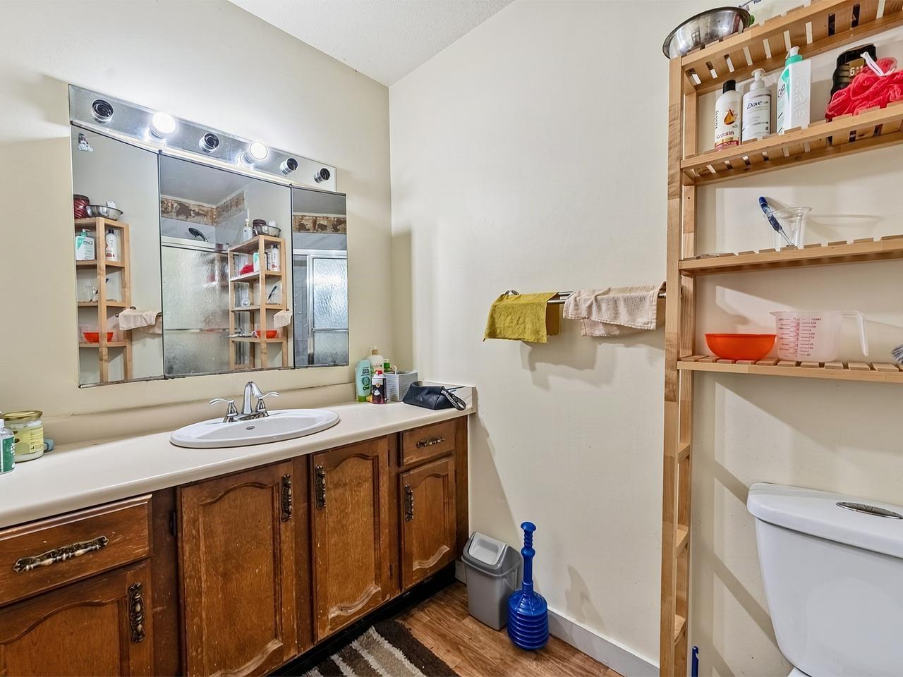 15097 95 Avenue Property Photo 17