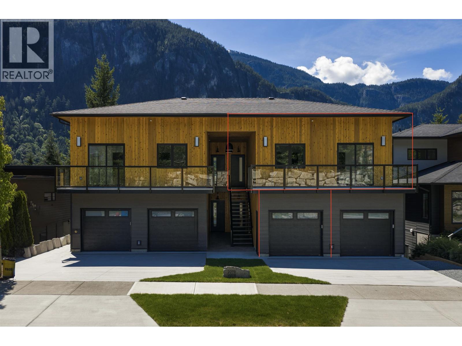 2 2096 Crumpit Woods Drive Property Photo 1