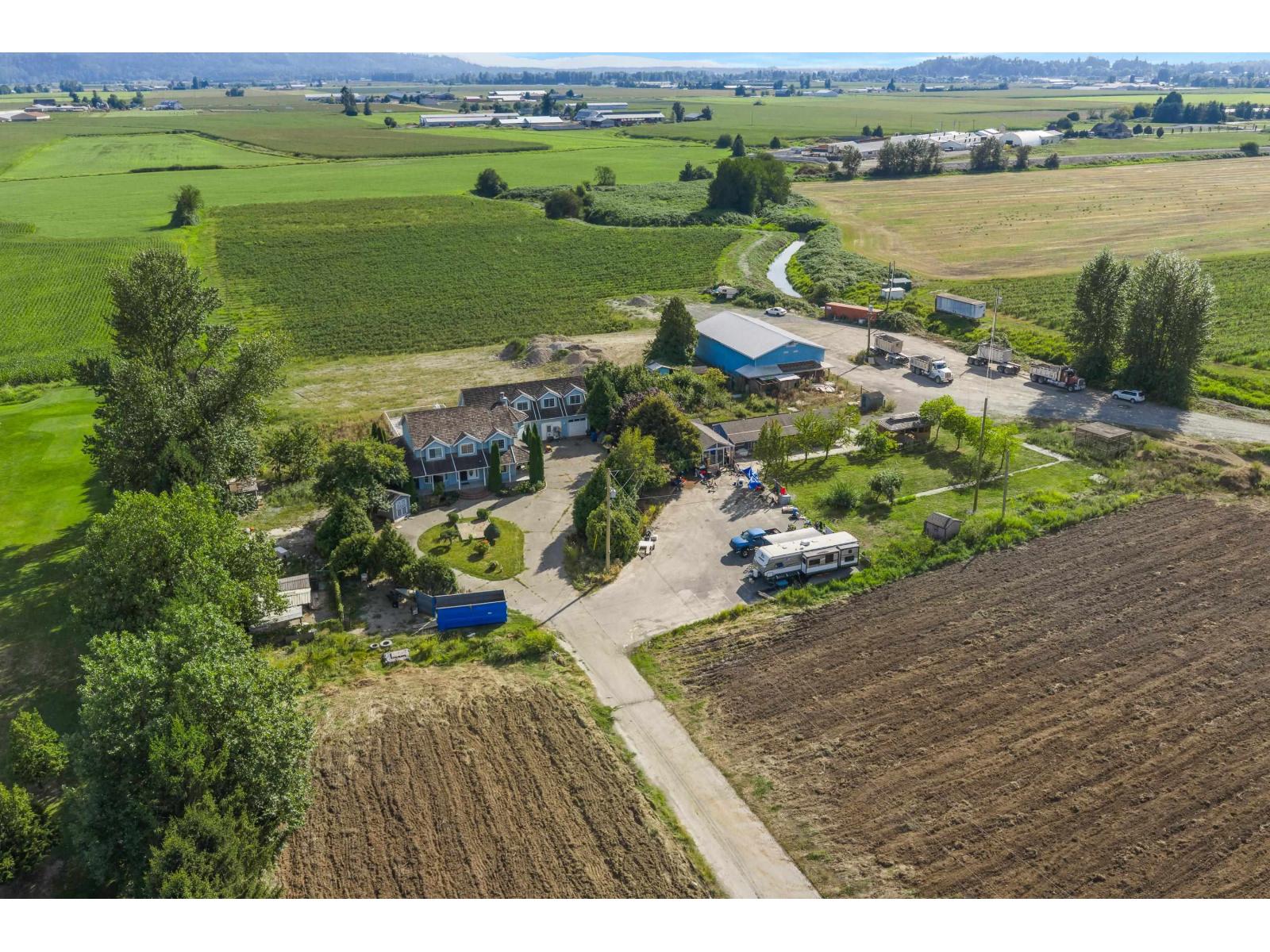 35826 South Parallel Road Property Photo 4