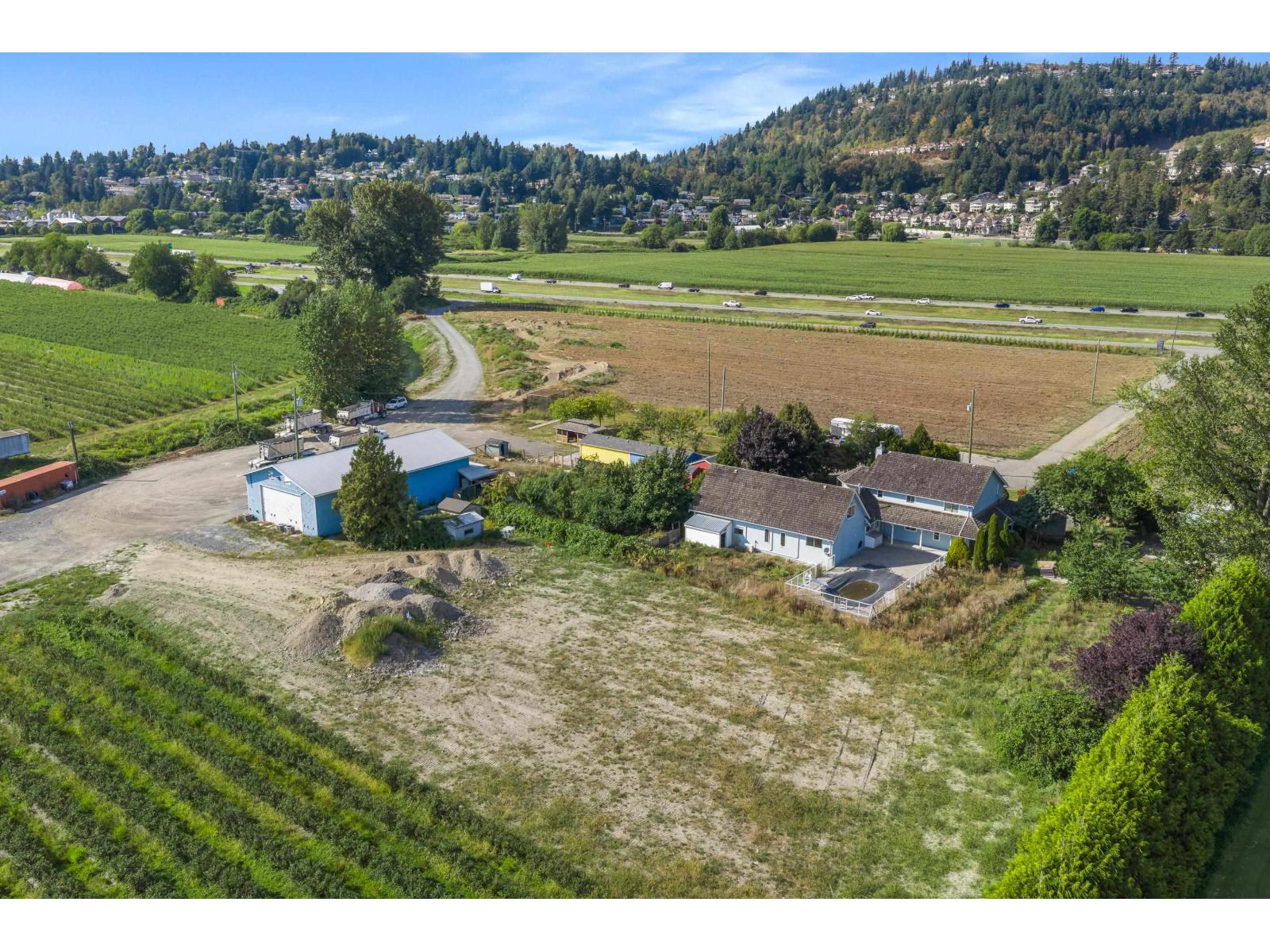 35826 South Parallel Road Property Photo 10