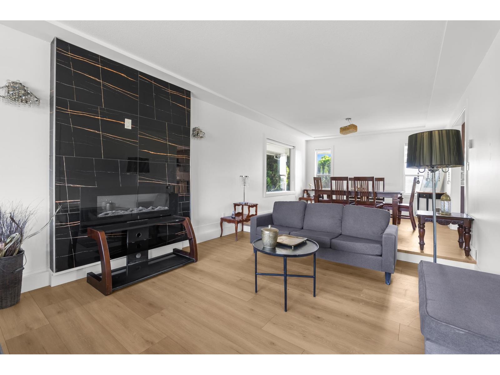 35826 South Parallel Road Property Photo 15