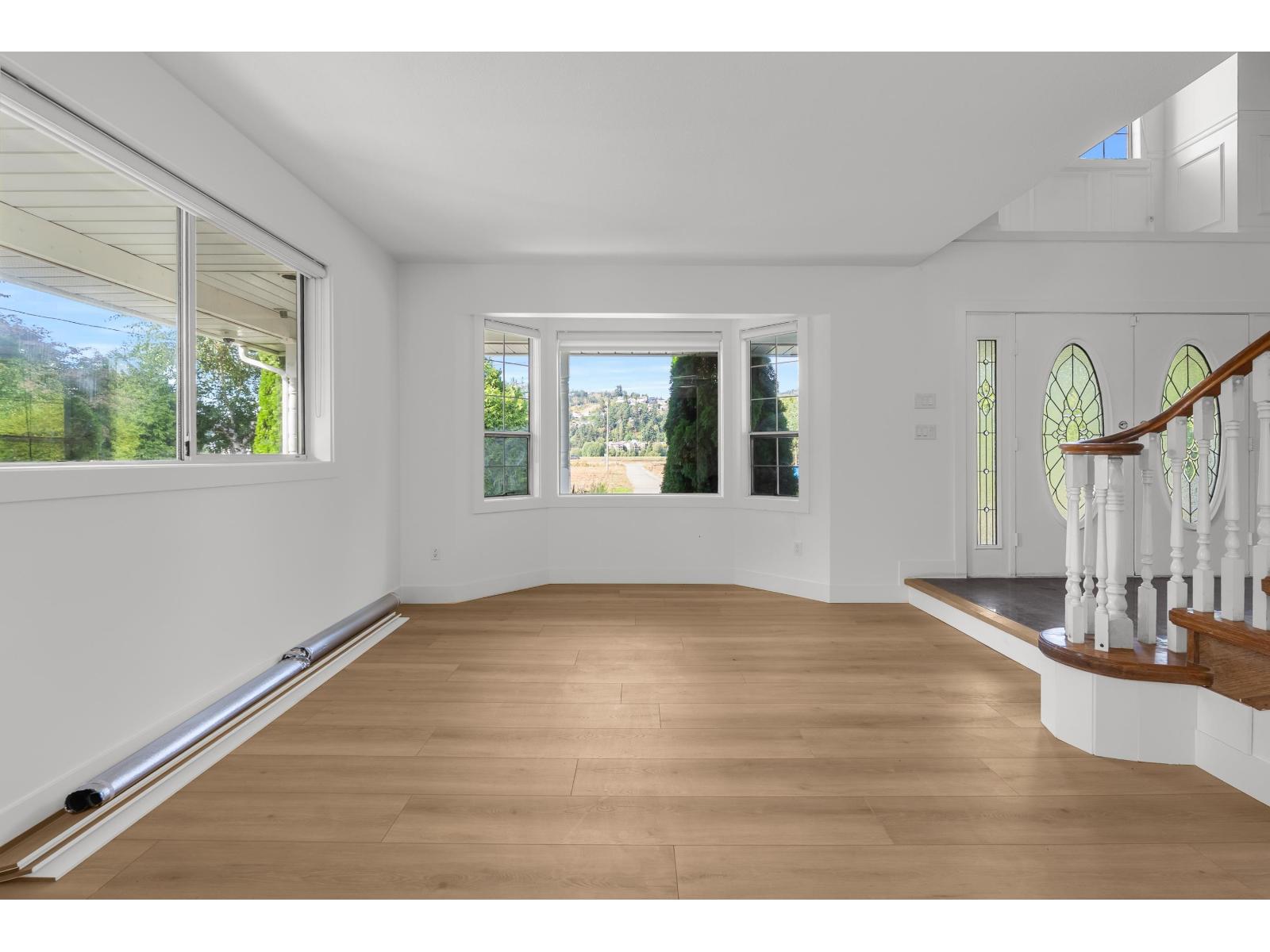 35826 South Parallel Road Property Photo 20