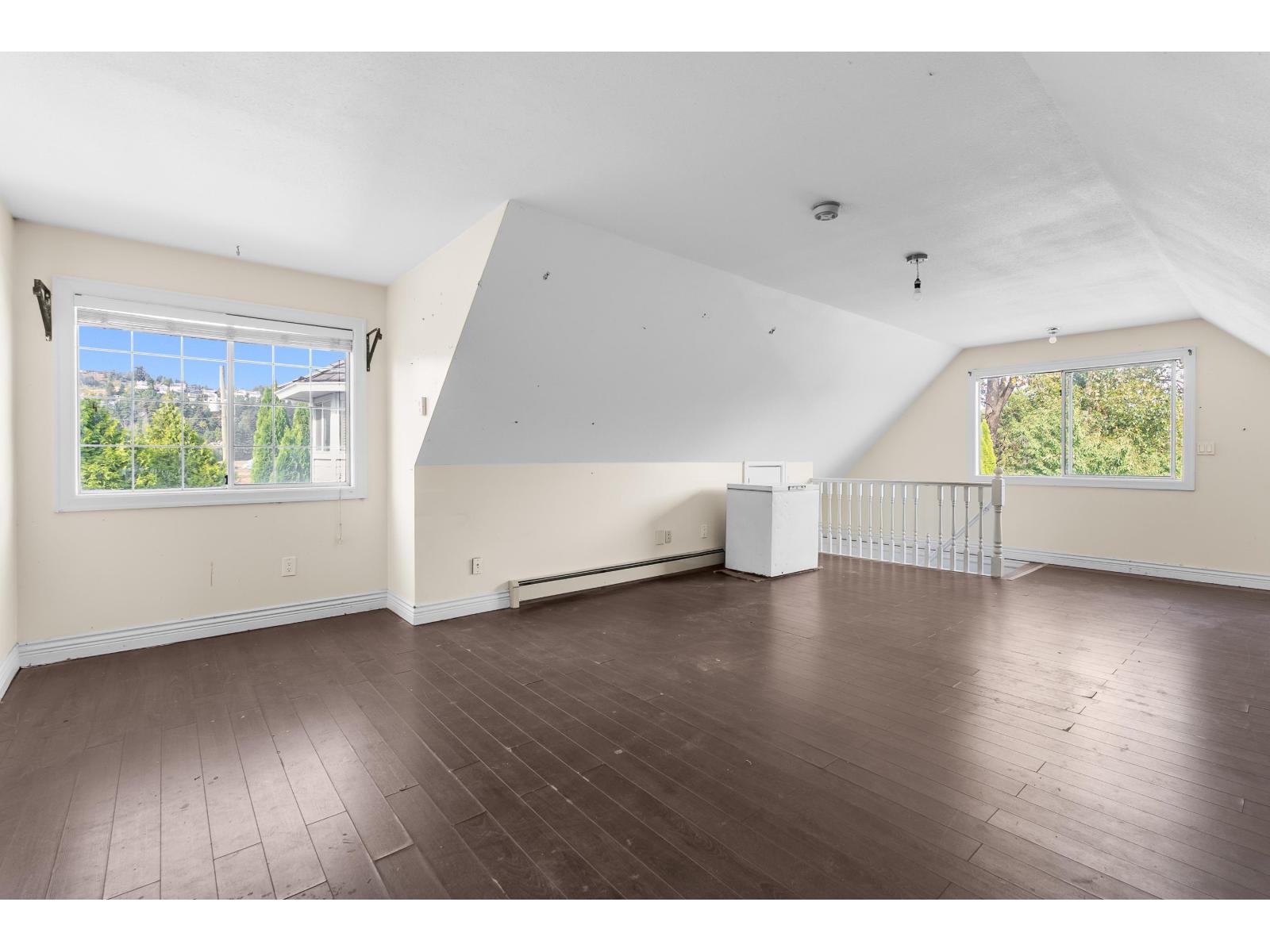 35826 South Parallel Road Property Photo 28