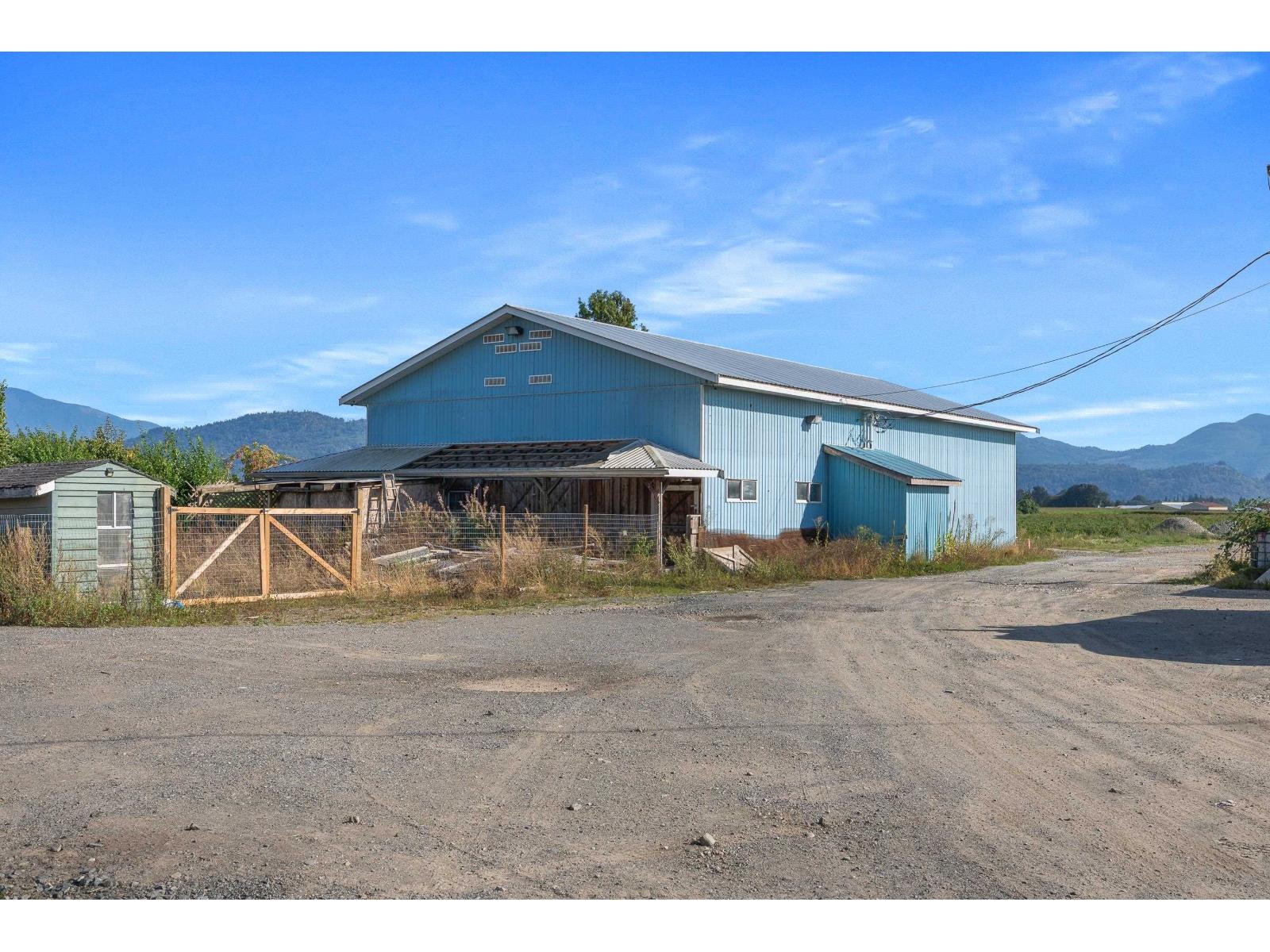 35826 South Parallel Road Property Photo 34