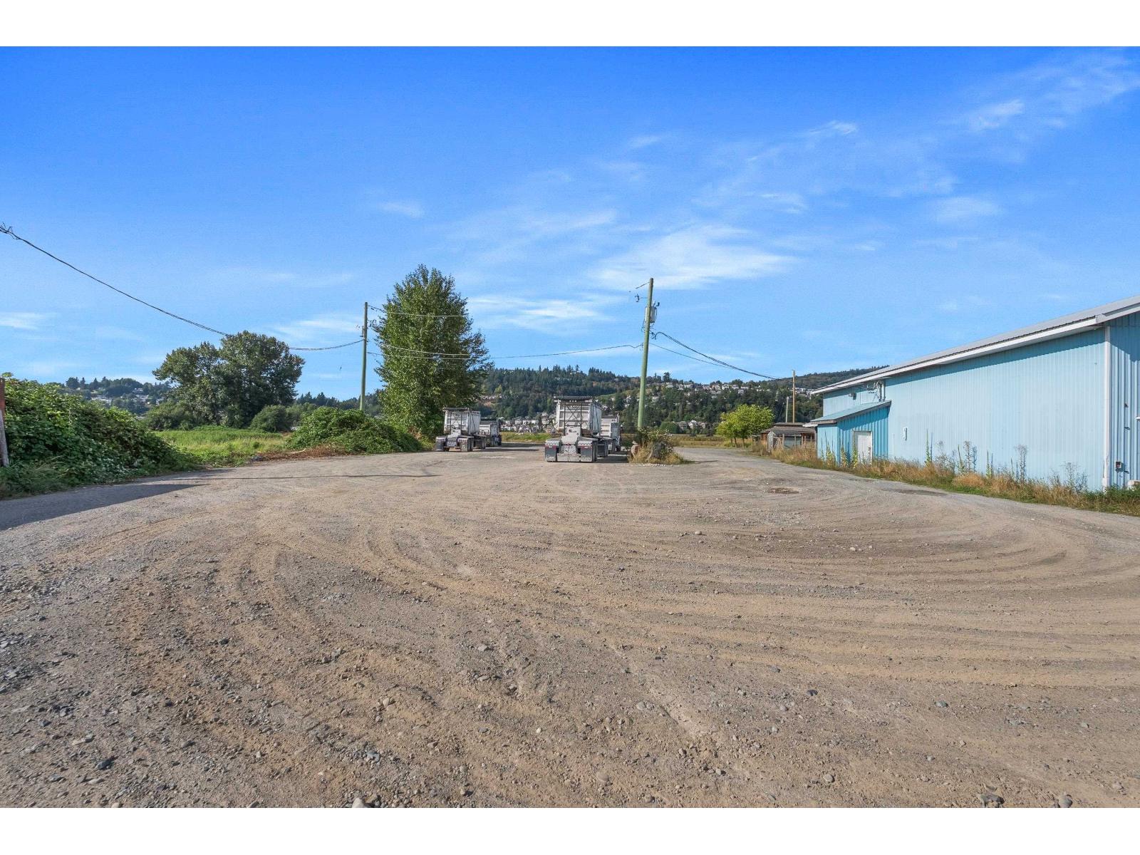 35826 South Parallel Road Property Photo 36