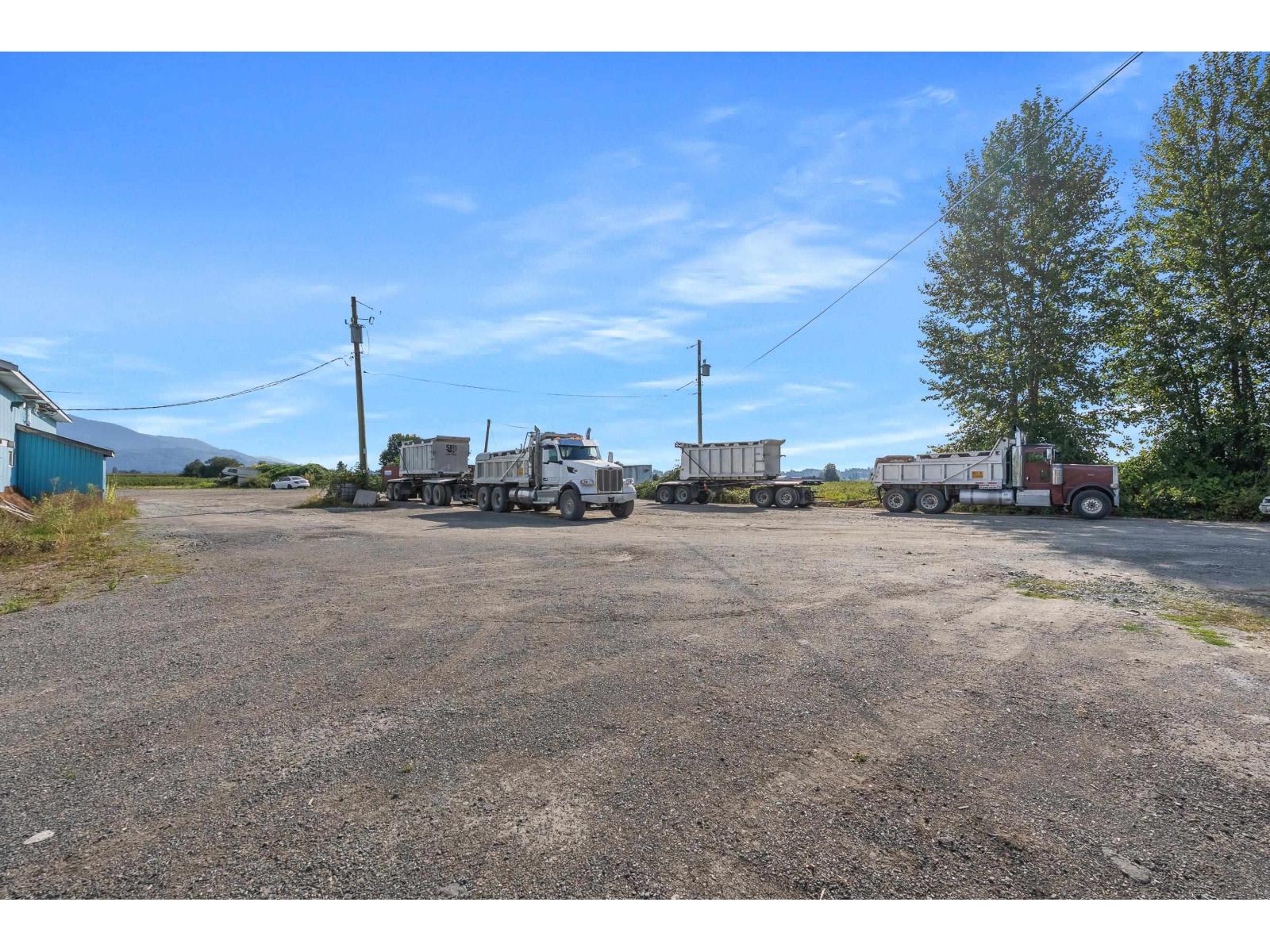 35826 South Parallel Road Property Photo 37