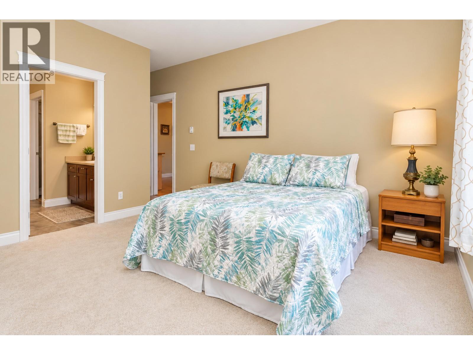 326 12258 224th Street Property Photo 10