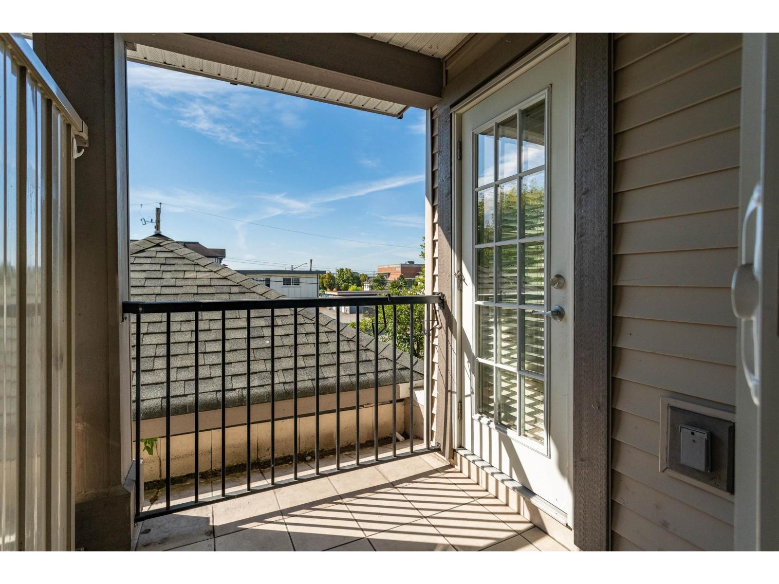 222 17769 57 Avenue Property Photo 22