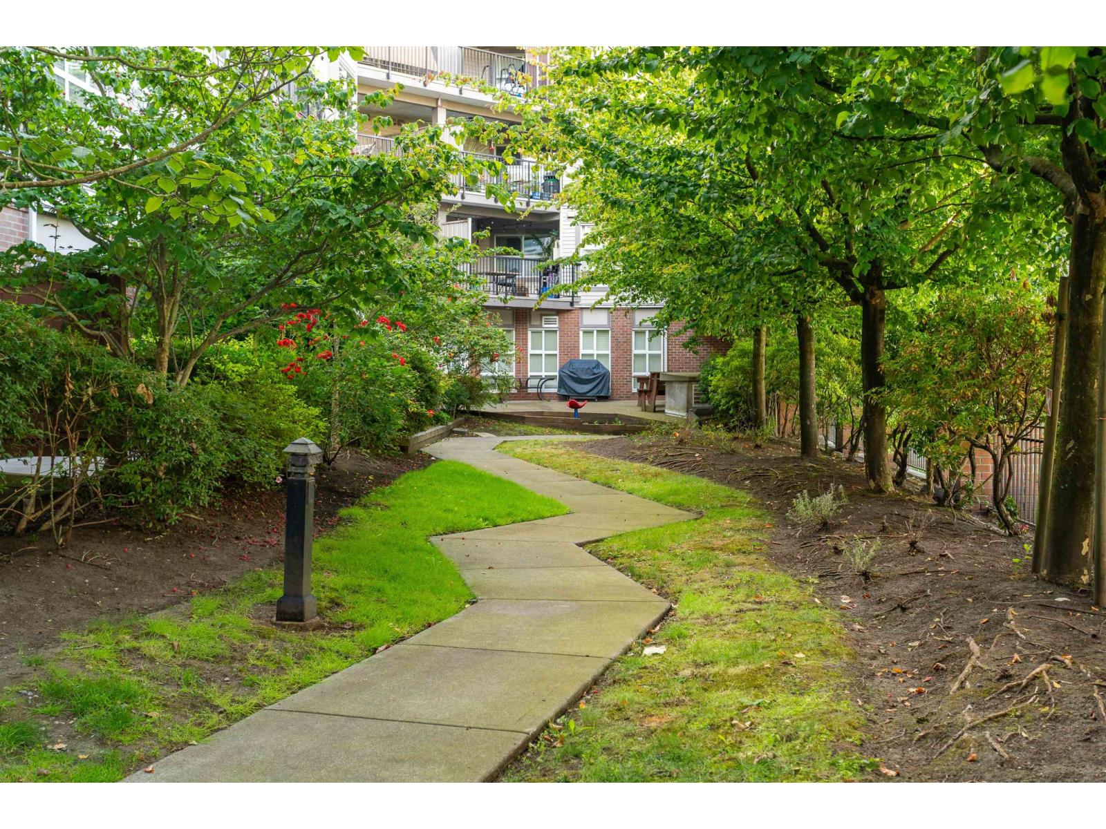 222 17769 57 Avenue Property Photo 39