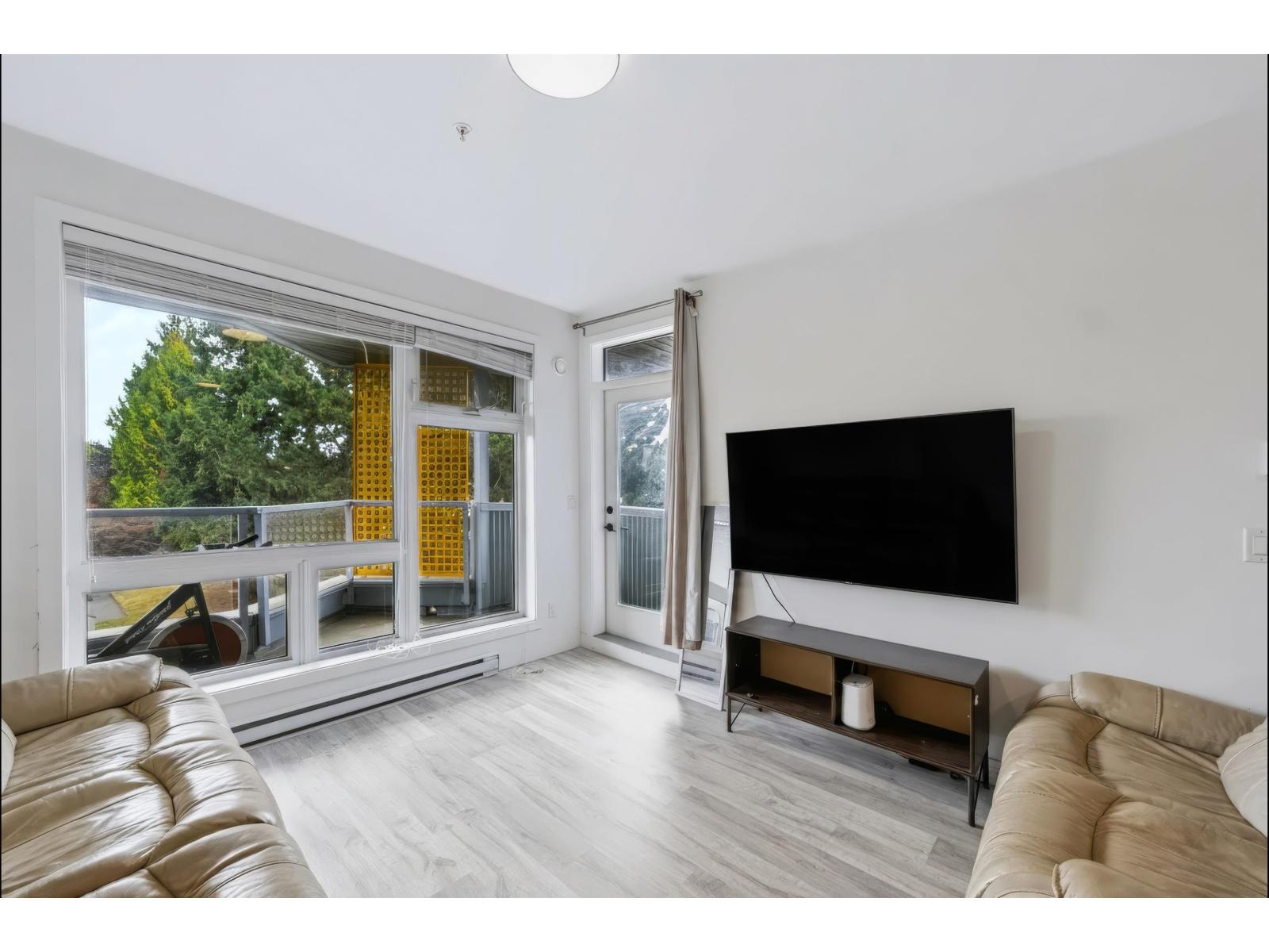 407 32838 Landeau Place Property Photo 12