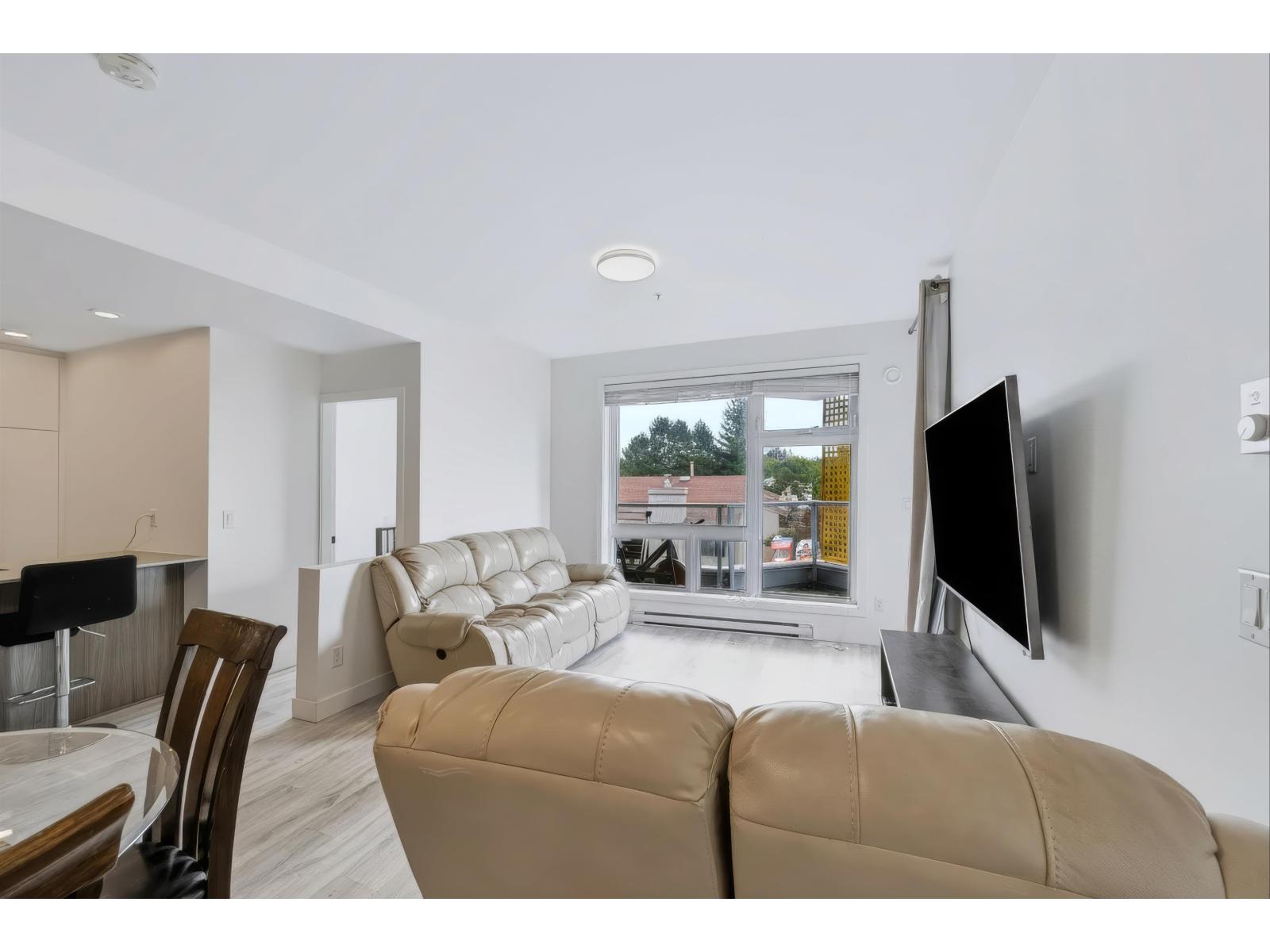 407 32838 Landeau Place Property Photo 14