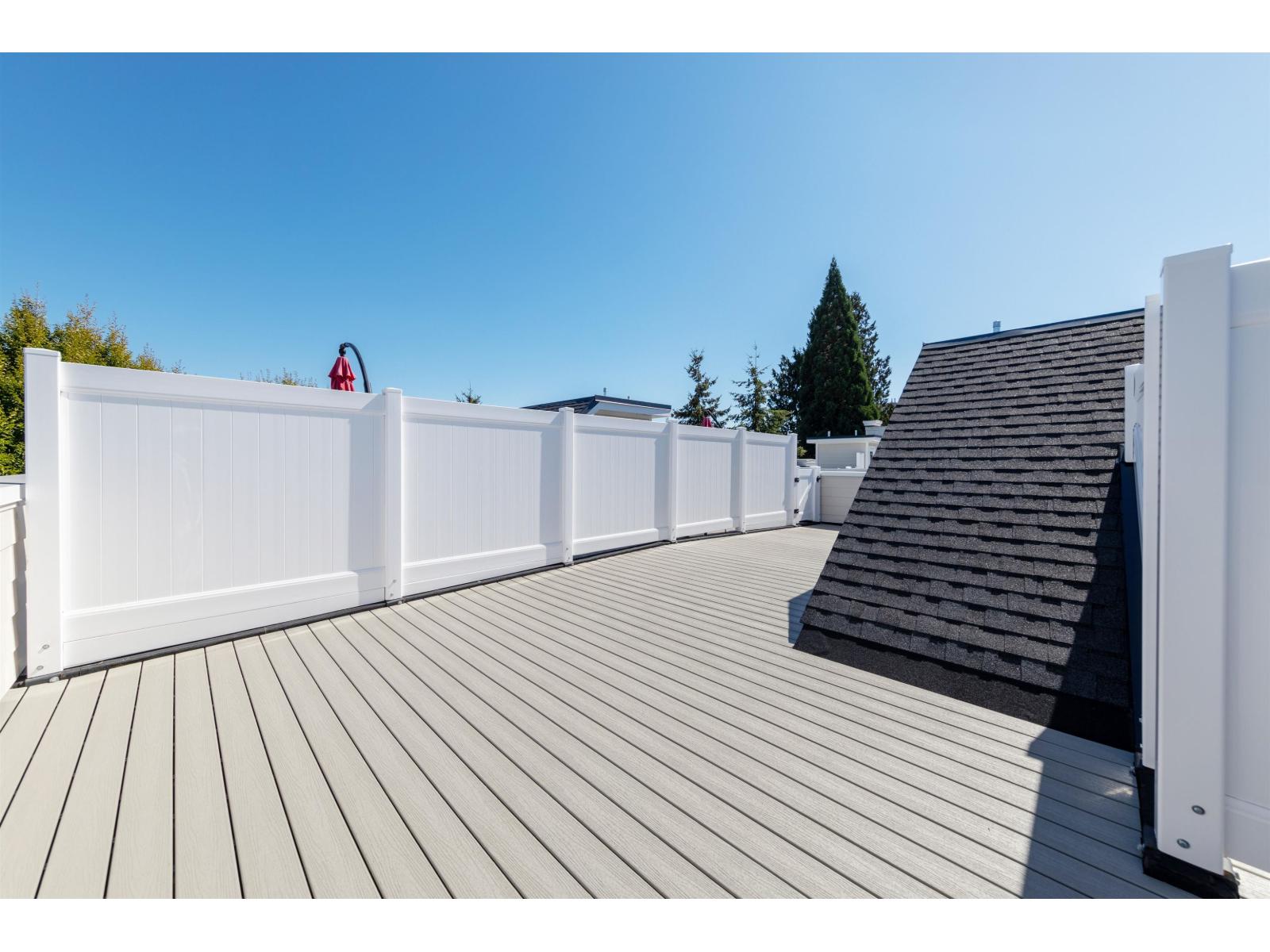 83 15833 26 Avenue Property Photo 24